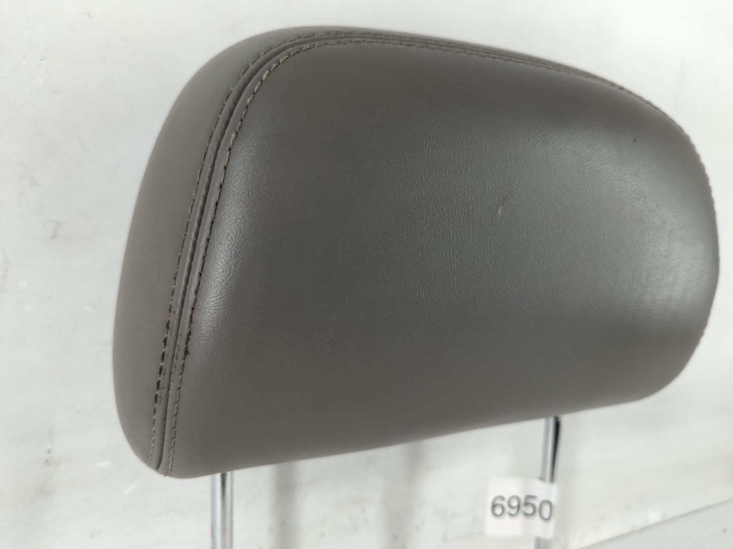 2001-2005 Chevrolet Impala Headrest Head Rest Front Driver Passenger Seat Fits Fits 2001 2002 2003 2004 2005 OEM Used Auto P