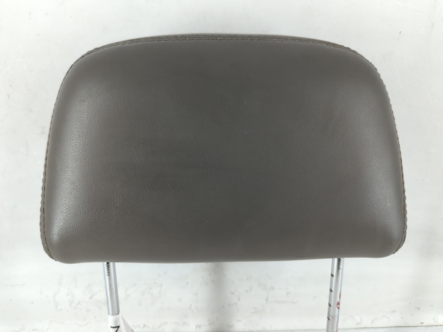 2001-2005 Chevrolet Impala Headrest Head Rest Front Driver Passenger Seat Fits Fits 2001 2002 2003 2004 2005 OEM Used Auto P