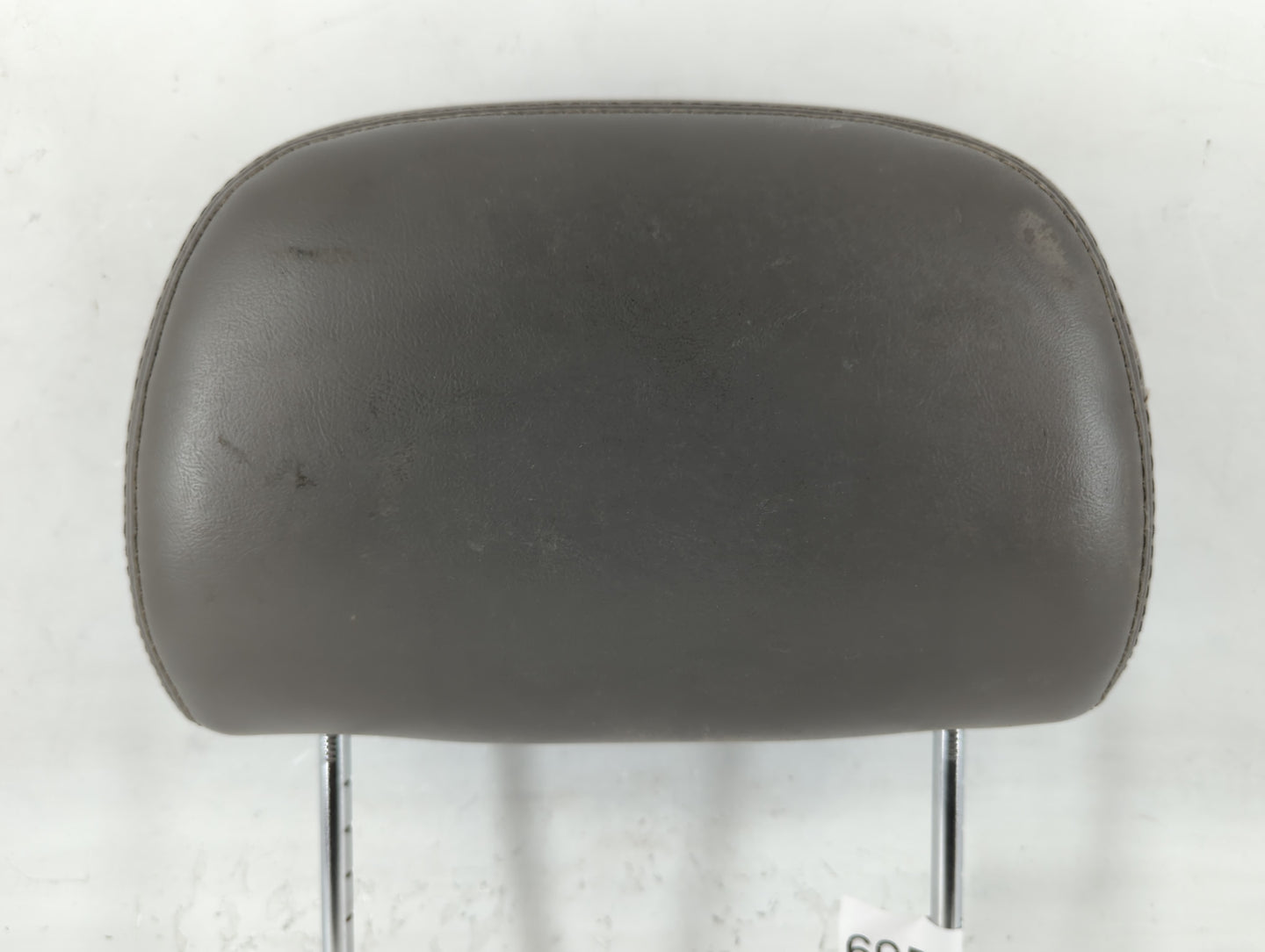 2002-2005 Chevrolet Impala Headrest Head Rest Front Driver Passenger Seat Fits Fits 2002 2003 2004 2005 OEM Used Auto Parts 