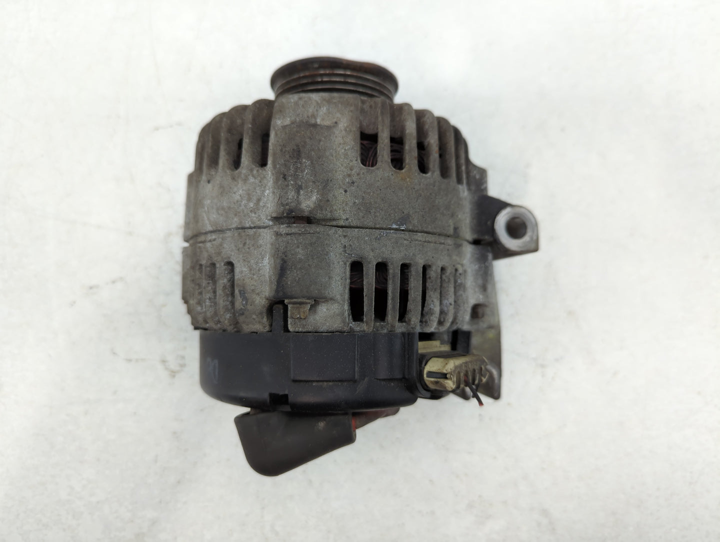 2004 Chevrolet Impala Alternator Replacement Generator Charging Assembly Engine OEM P/N:10 339 422 0 124 415 035 Fits OEM Us