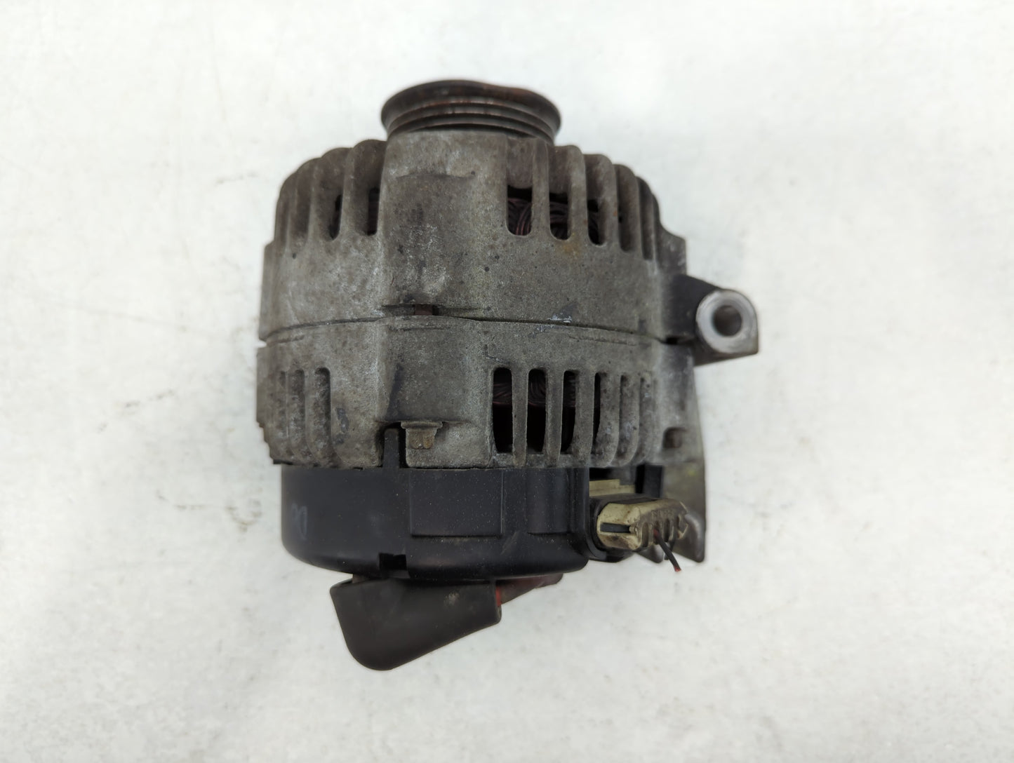 2004 Chevrolet Impala Alternator Replacement Generator Charging Assembly Engine OEM P/N:10 339 422 0 124 415 035 Fits OEM Us