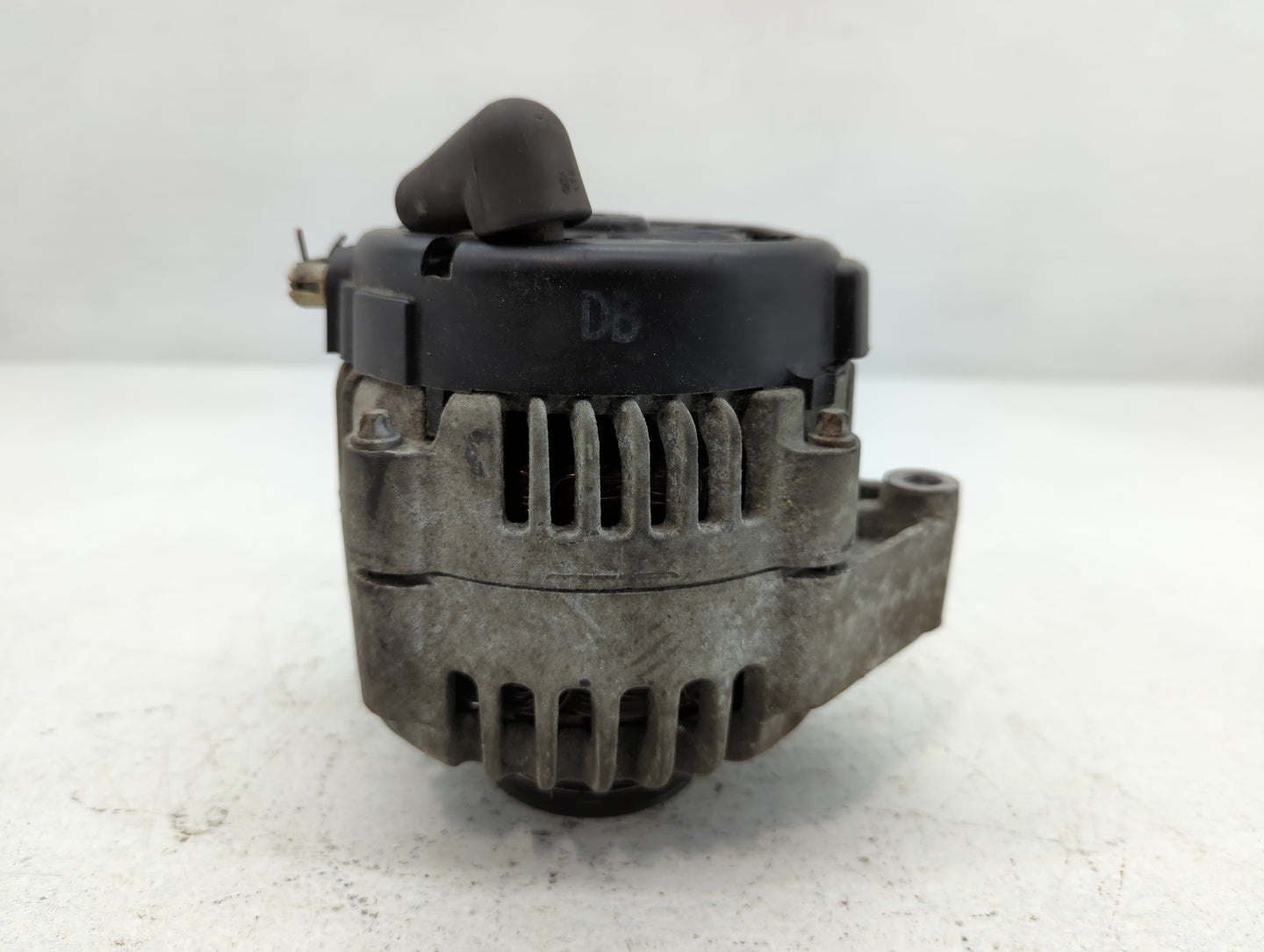 2004 Chevrolet Impala Alternator Replacement Generator Charging Assembly Engine OEM P/N:10 339 422 0 124 415 035 Fits OEM Us
