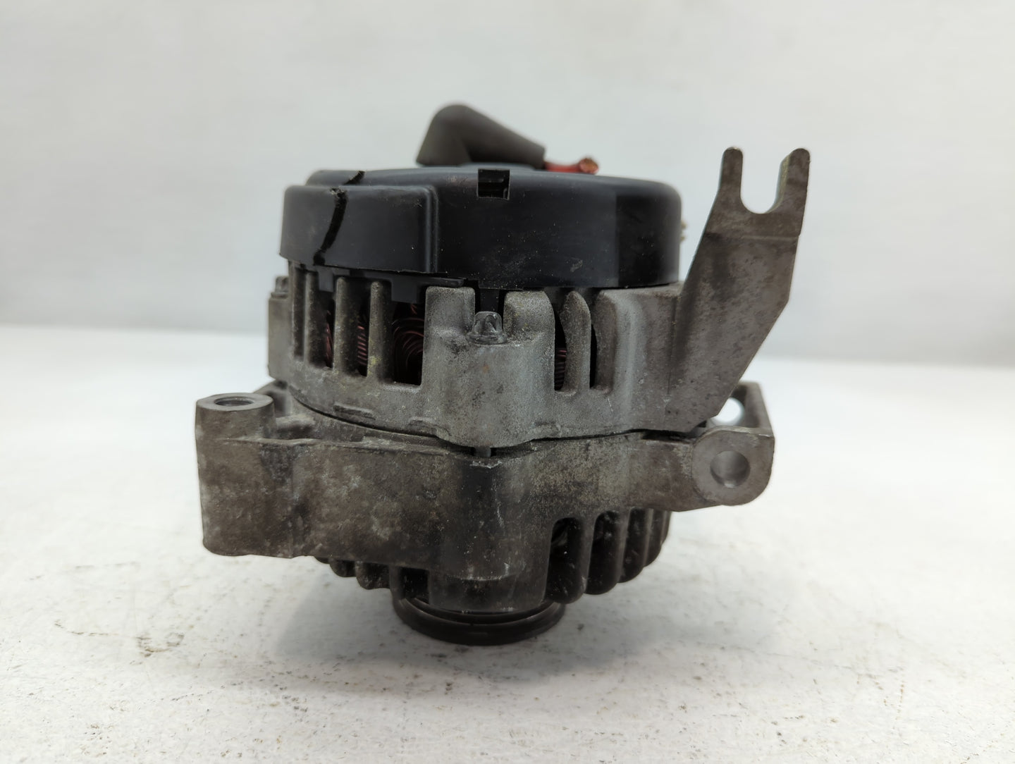 2004 Chevrolet Impala Alternator Replacement Generator Charging Assembly Engine OEM P/N:10 339 422 0 124 415 035 Fits OEM Us