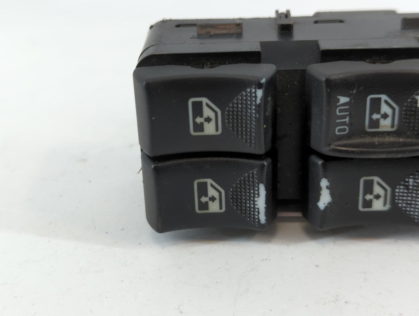 2000-2005 Chevrolet Impala Master Power Window Switch Replacement Driver Side Left P/N:10435216 Fits OEM Used Auto Parts - O