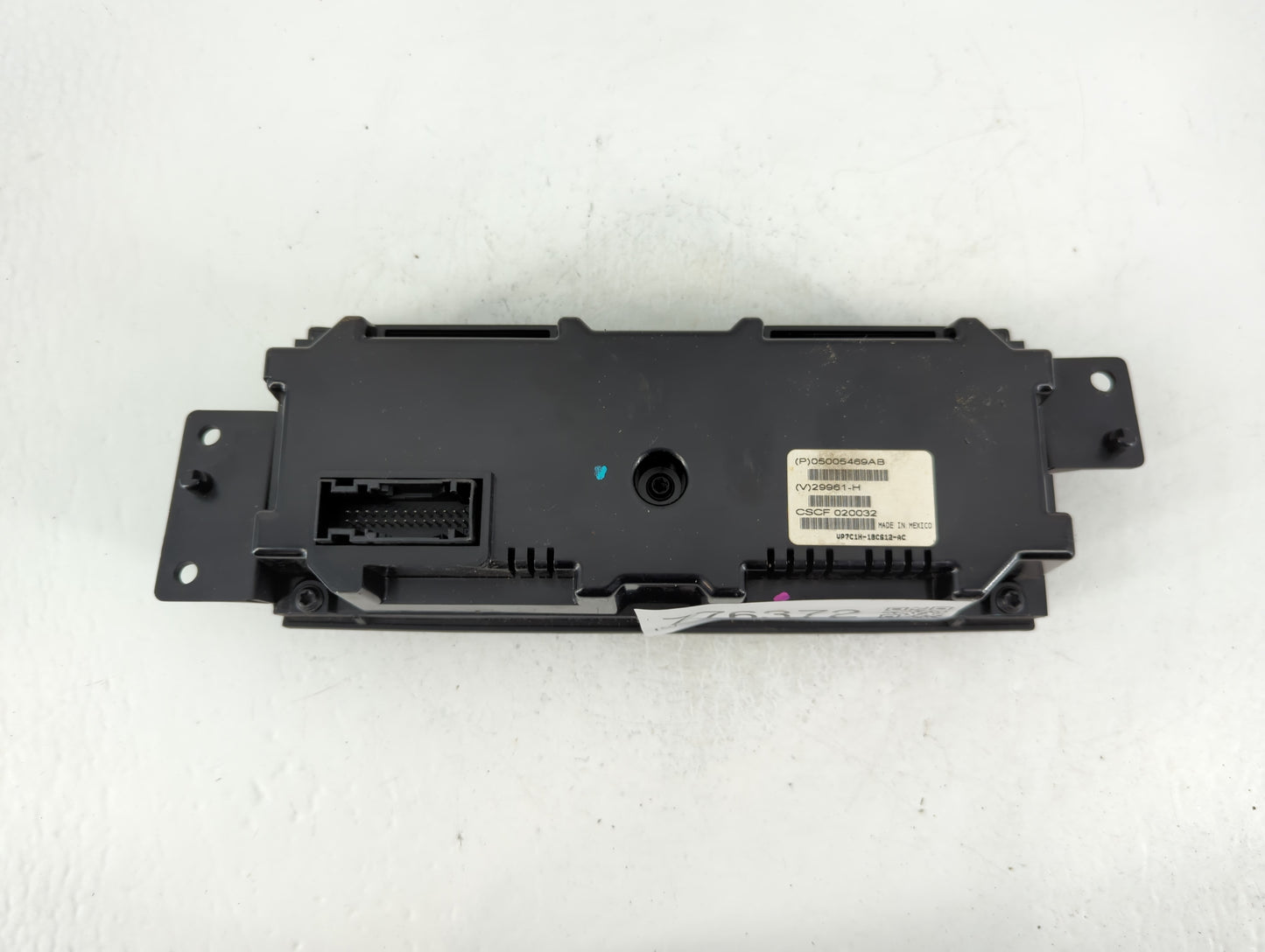 2004 Chevrolet Impala Climate Control Module Temperature AC/Heater Replacement P/N:(P)05005469AB Fits OEM Used Auto Parts - 