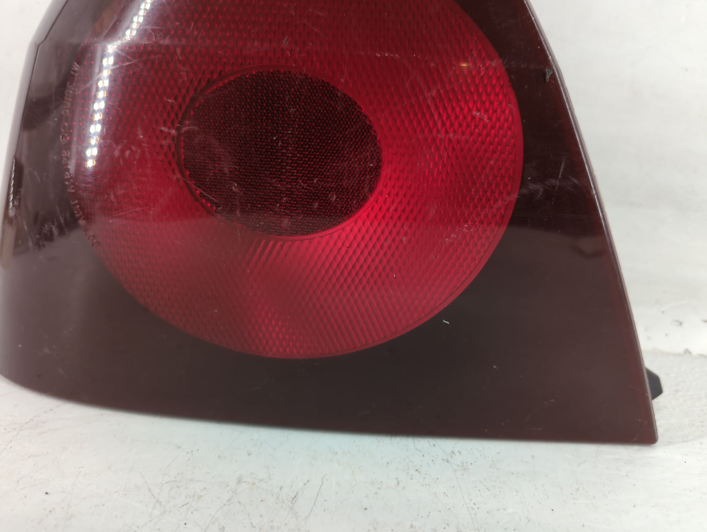 2002-2005 Chevrolet Impala Tail Light Assembly Driver Left OEM P/N:16525261 A 11 Fits Fits 2002 2003 2004 2005 OEM Used Auto