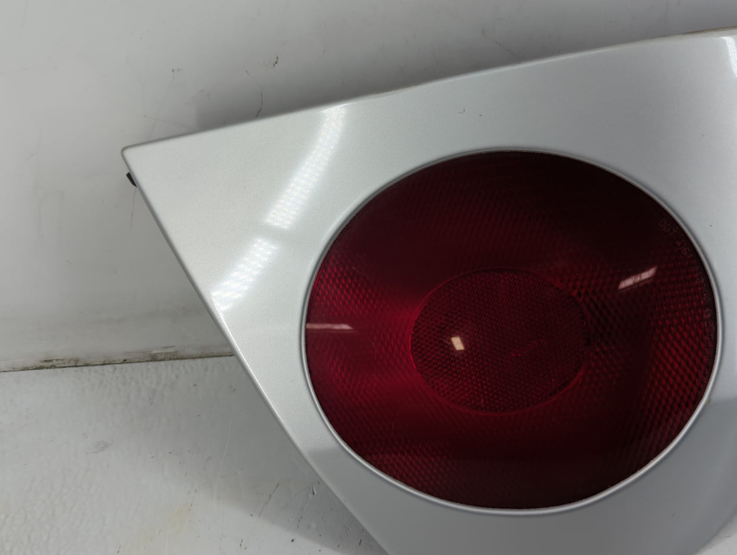 2002-2005 Chevrolet Impala Tail Light Assembly Driver Left OEM P/N:BI17 16525261 A 11 Fits Fits 2002 2003 2004 2005 OEM Used