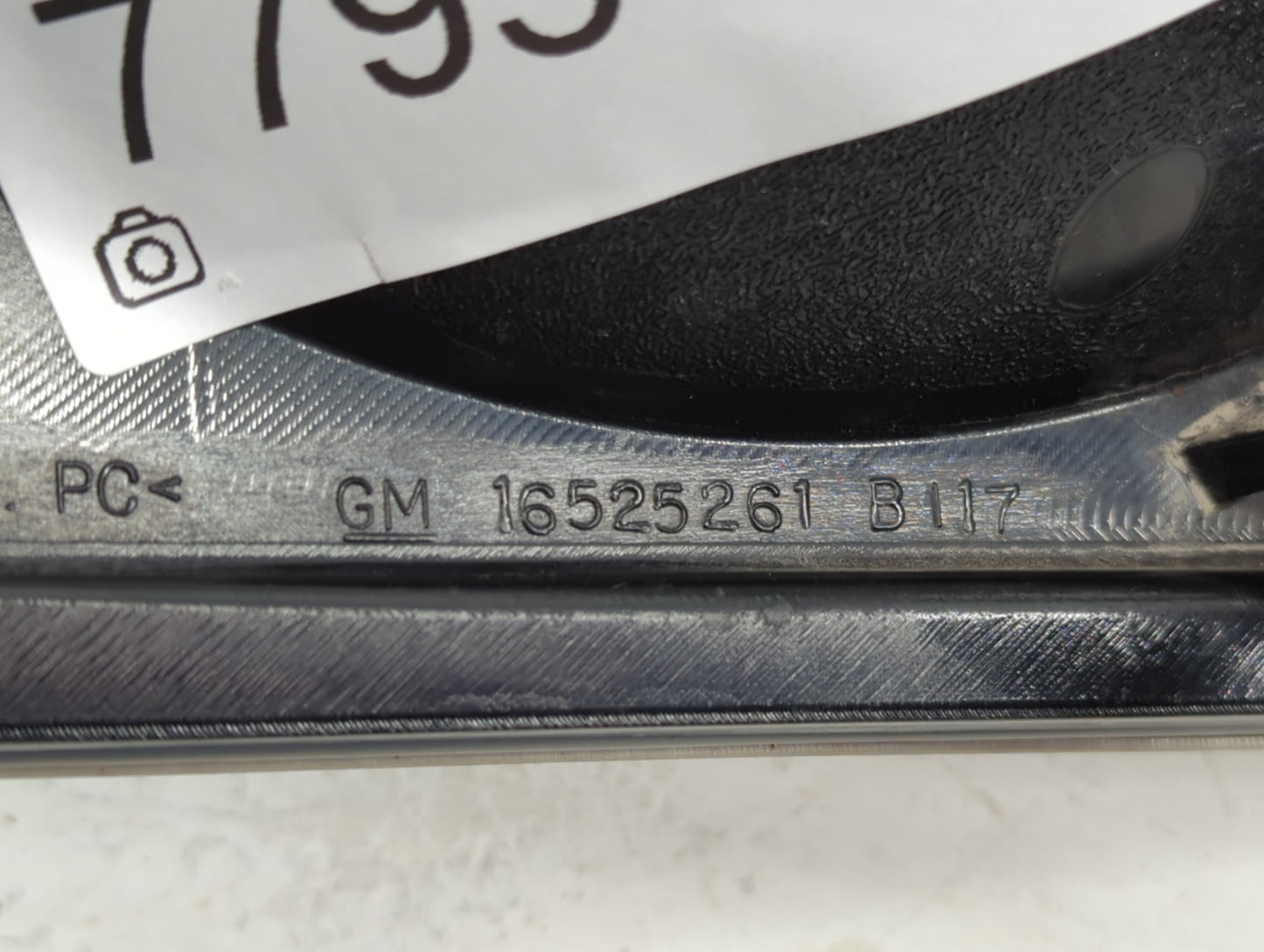 2002-2005 Chevrolet Impala Tail Light Assembly Driver Left OEM P/N:BI17 16525261 A 11 Fits Fits 2002 2003 2004 2005 OEM Used