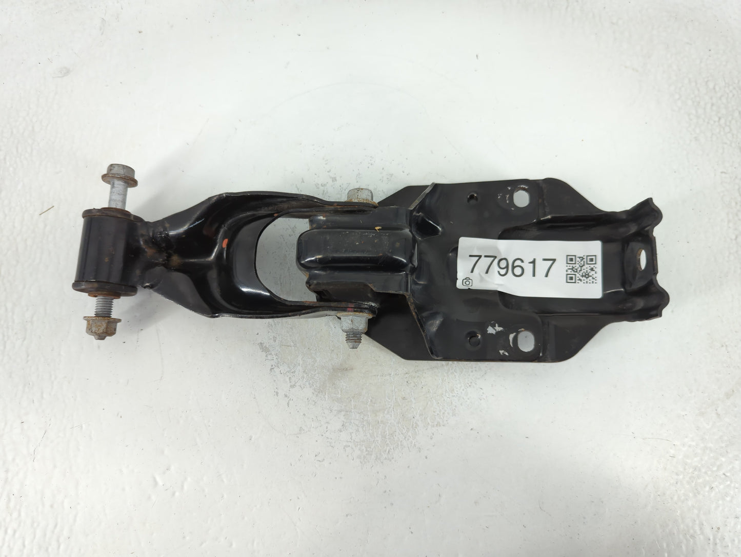 2004 Chevrolet Impala Engine Gearbox Motor Mount - Oemusedautoparts1.com