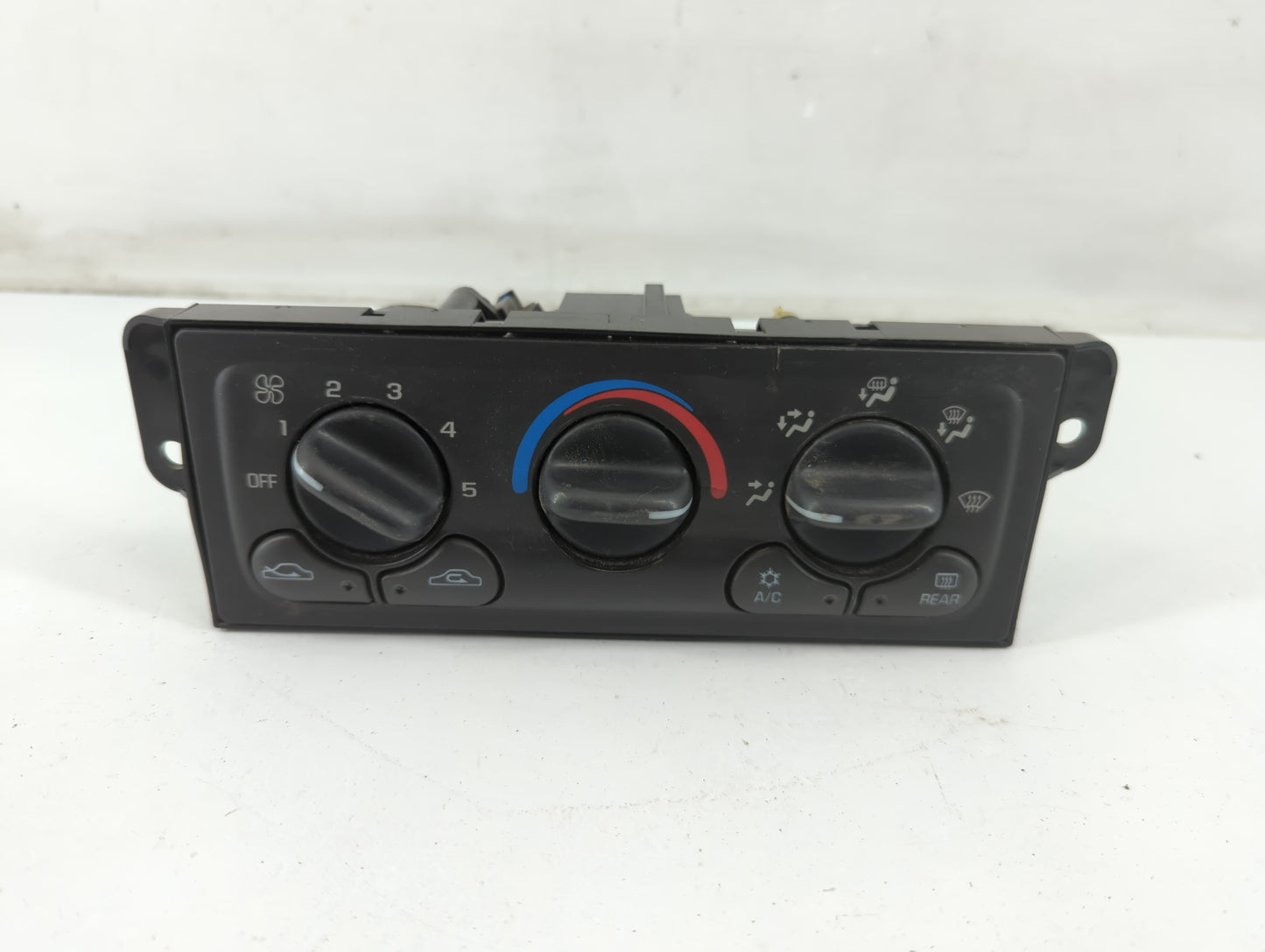 2001-2005 Chevrolet Malibu Climate Control Module Temperature AC/Heater Replacement P/N:22718118 4110141957 Fits OEM Used Au