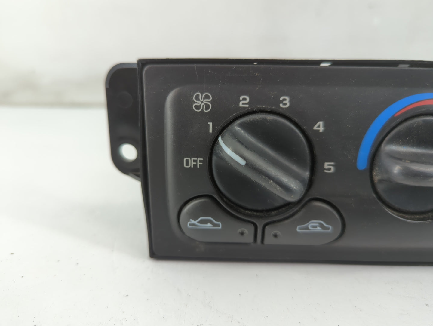 2001-2005 Chevrolet Malibu Climate Control Module Temperature AC/Heater Replacement P/N:22718118 4110141957 Fits OEM Used Au