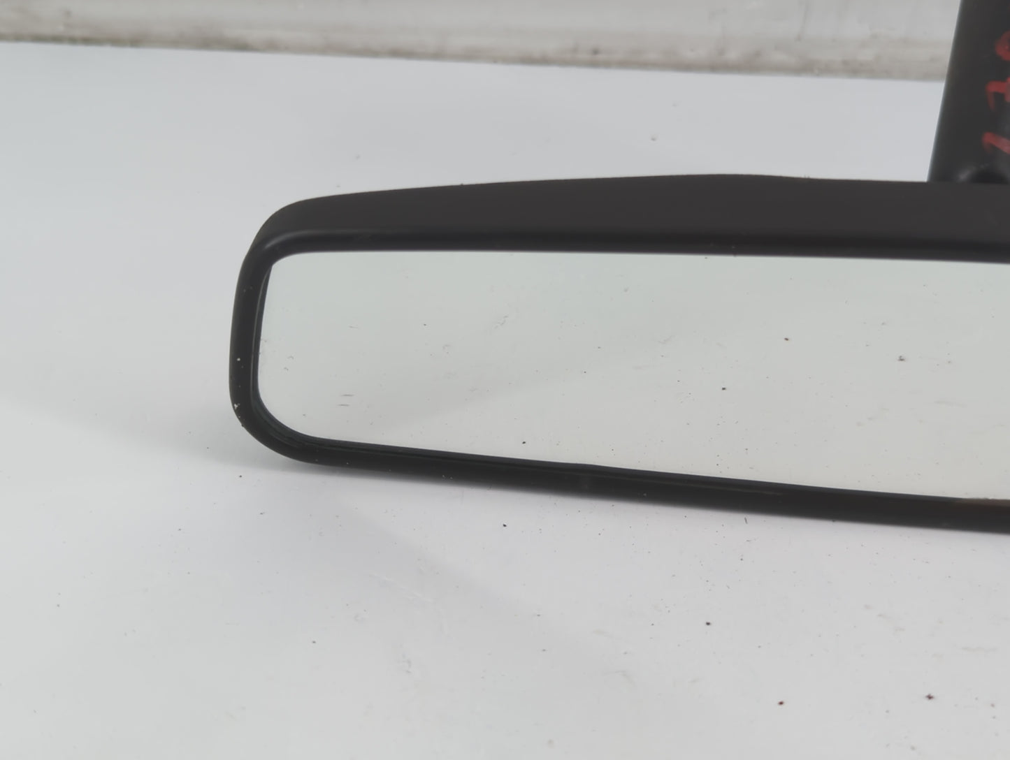 1997-2012 Chevrolet Malibu Interior Rear View Mirror Replacement OEM P/N:E8011083 Fits OEM Used Auto Parts - Oemusedautopart