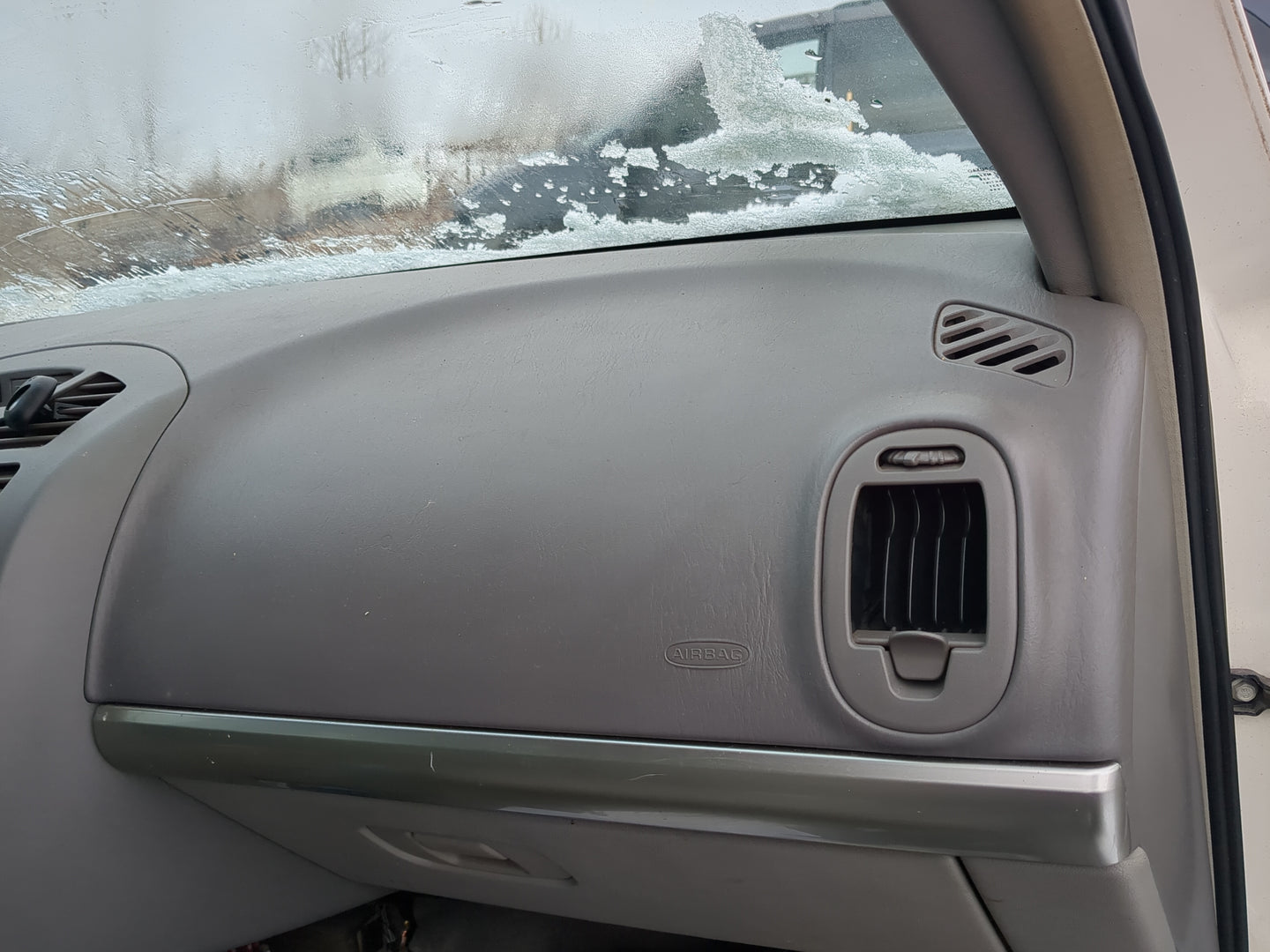 2004-2008 Chevrolet Malibu Air Bag Passenger Right Dashboard OEM Fits Fits 2004 2005 2006 2007 2008 OEM Used Auto Parts - Oe