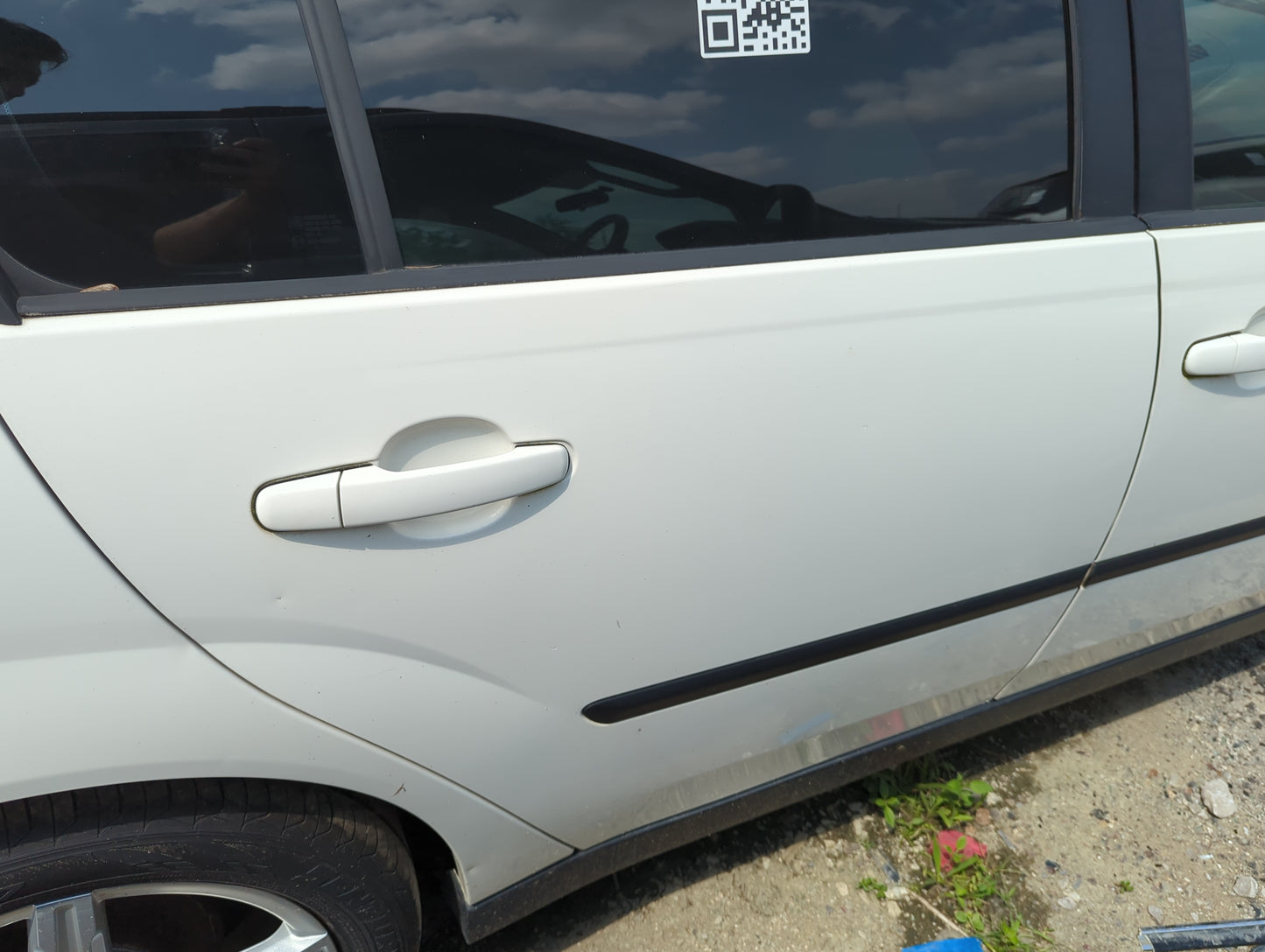 2004-2005 Chevrolet Malibu Passenger Rear Door Oem - Oemusedautoparts1.com
