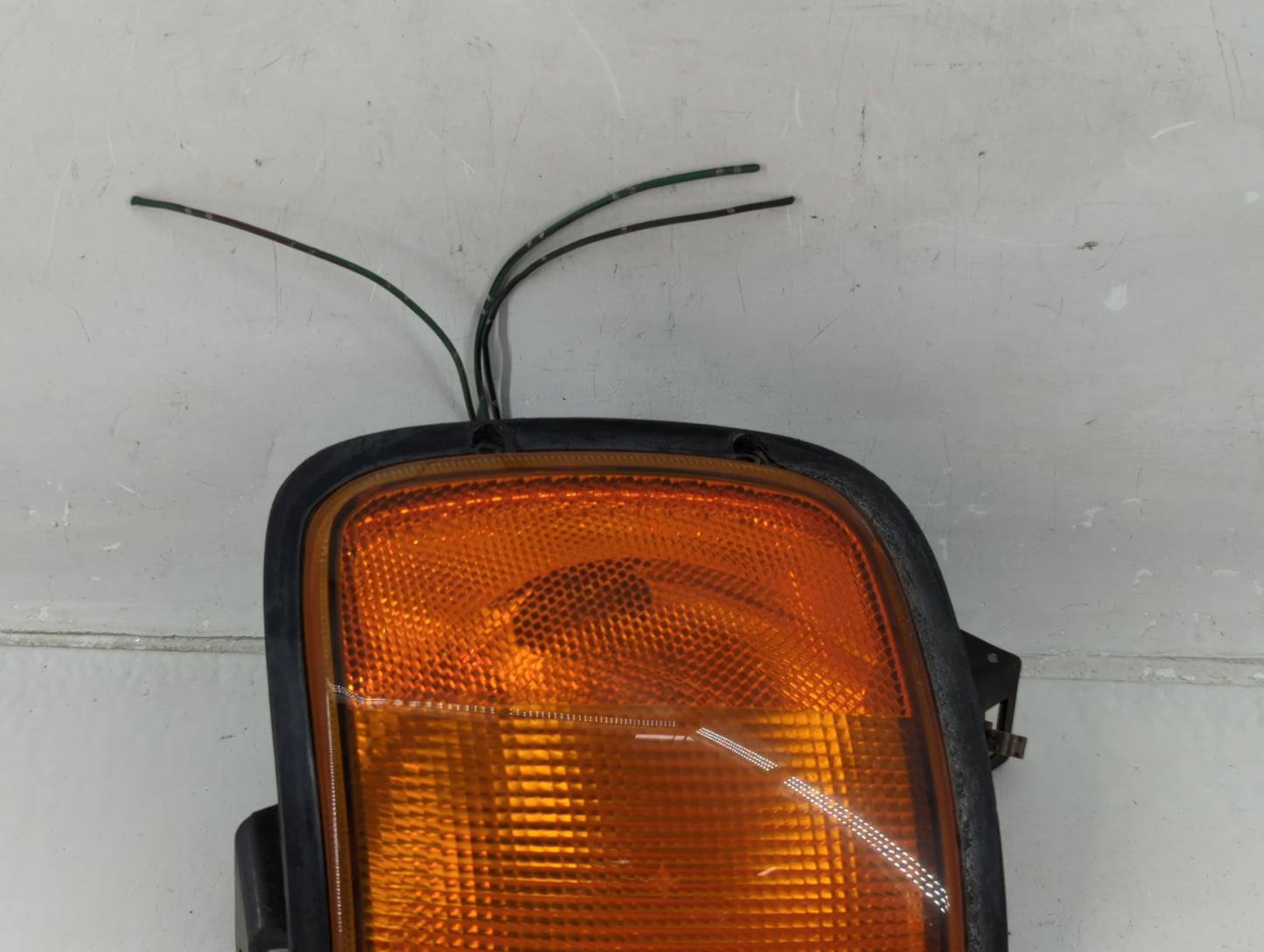 2004-2008 Chevrolet Malibu Tail Light Assembly Passenger Right OEM P/N:1138 16531138A Fits Fits 2004 2005 2006 2007 2008 OEM