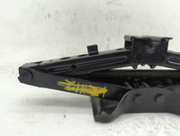 2004 Chevrolet Malibu Spare Scissor Car Jack 1415339 - Oemusedautoparts1.com