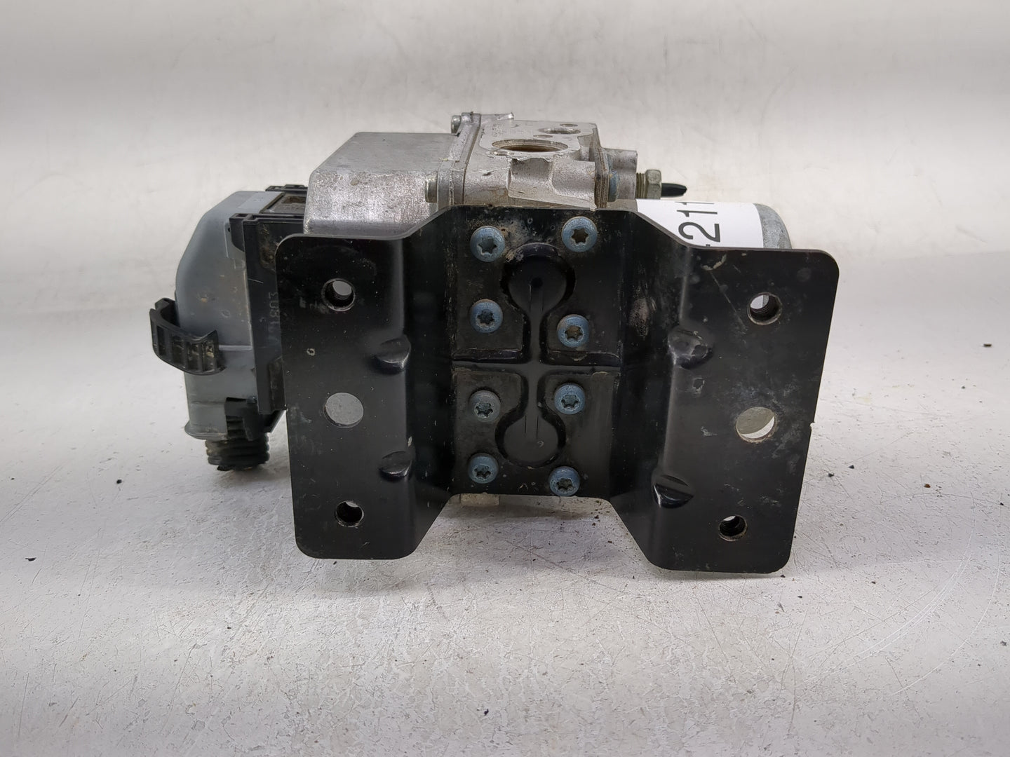 2004-2008 Chevrolet Malibu ABS Pump Control Module Replacement P/N:25804723 Fits Fits 2004 2005 2006 2007 2008 OEM Used Auto