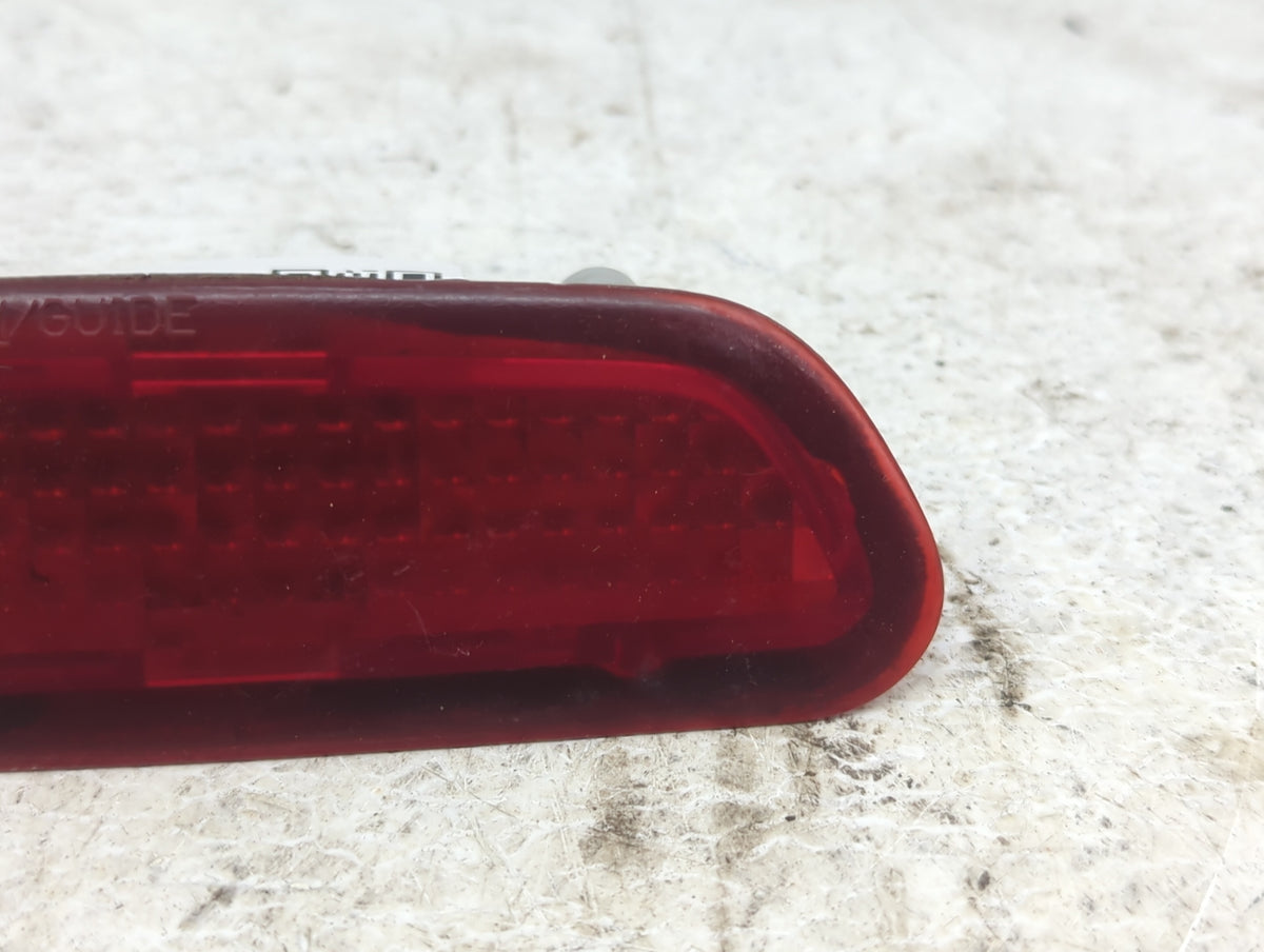 2004 Chevrolet Malibu Third Brake Light Tail Light Fits OEM Used Auto Parts - Oemusedautoparts1.com