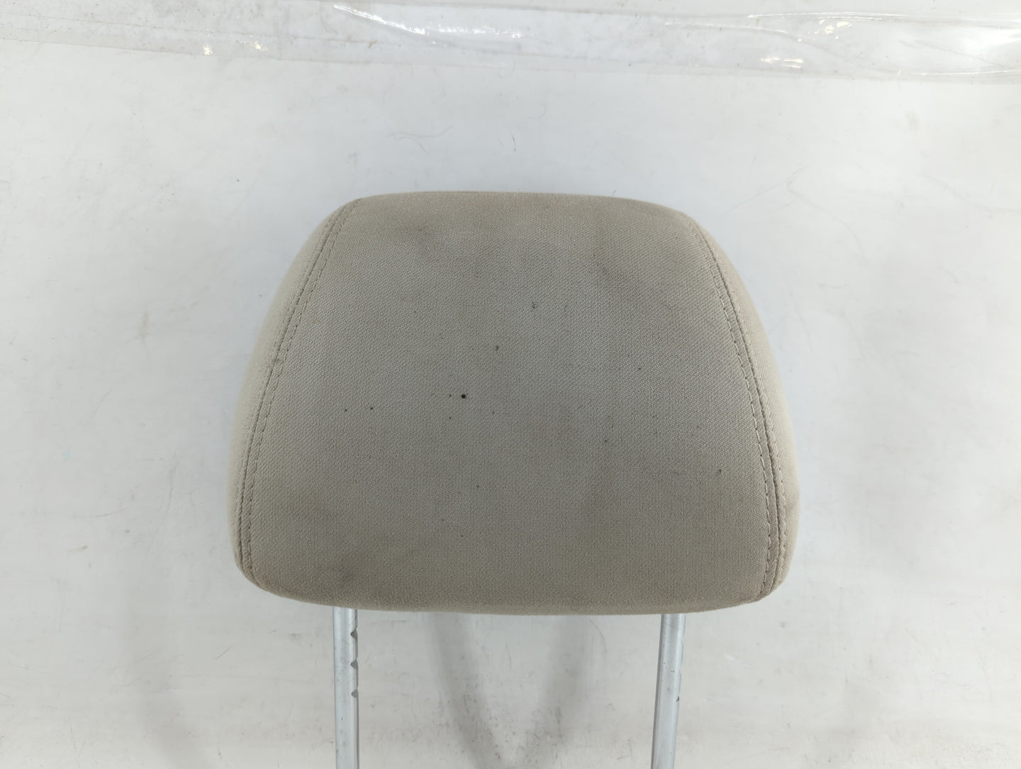 2004 Chevrolet Malibu Headrest Head Rest Rear Seat Fits OEM Used Auto Parts - Oemusedautoparts1.com