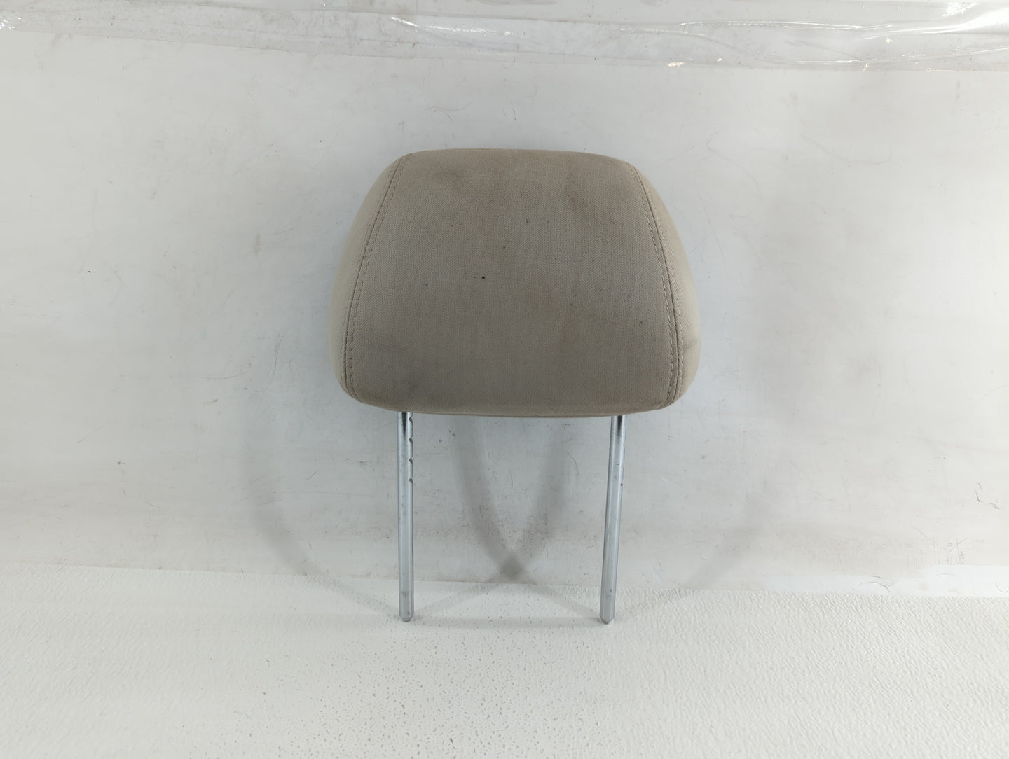 2004 Chevrolet Malibu Headrest Head Rest Rear Seat Fits OEM Used Auto Parts - Oemusedautoparts1.com