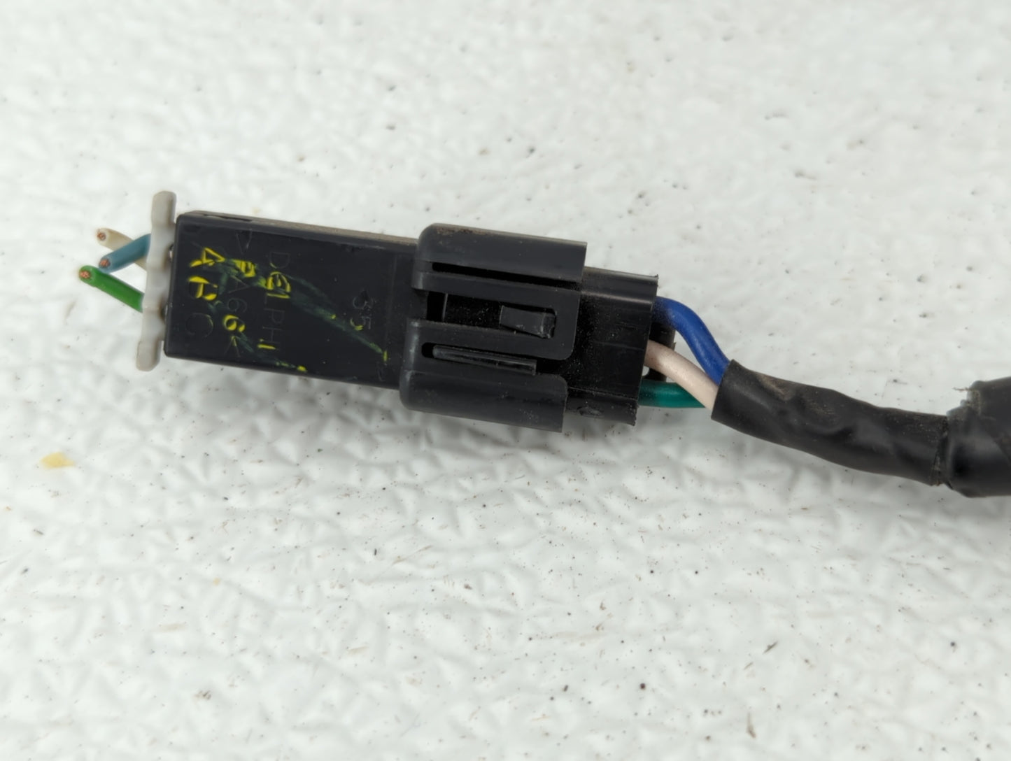 2004-2008 Chevrolet Malibu Passenger Side View Mirror - Right Door Mirror OEM Used - Oemusedautoparts1.com