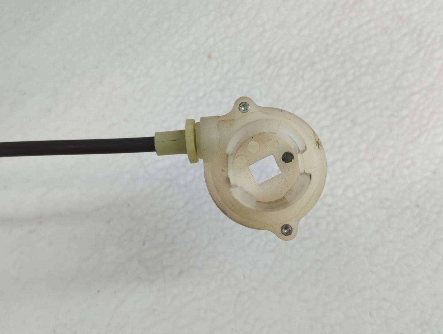 2004 Chevrolet Malibu Front Right Passenger Lock Actuator - Oemusedautoparts1.com