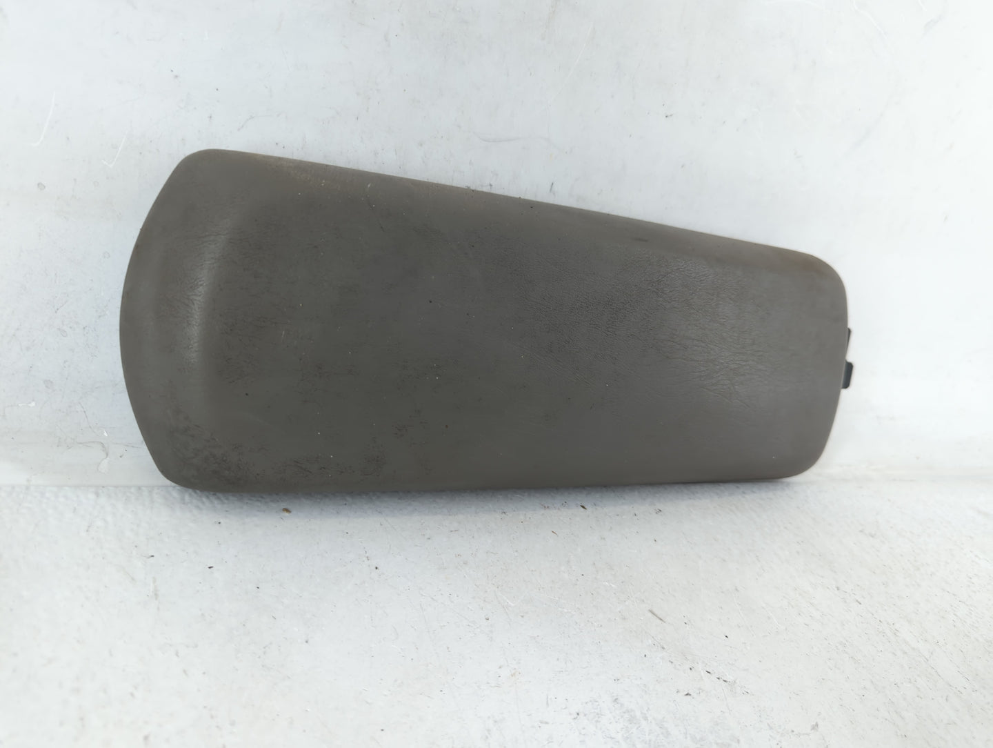 2004 Chevrolet Malibu Center Console Armrest Cover Lid Fits OEM Used Auto Parts - Oemusedautoparts1.com