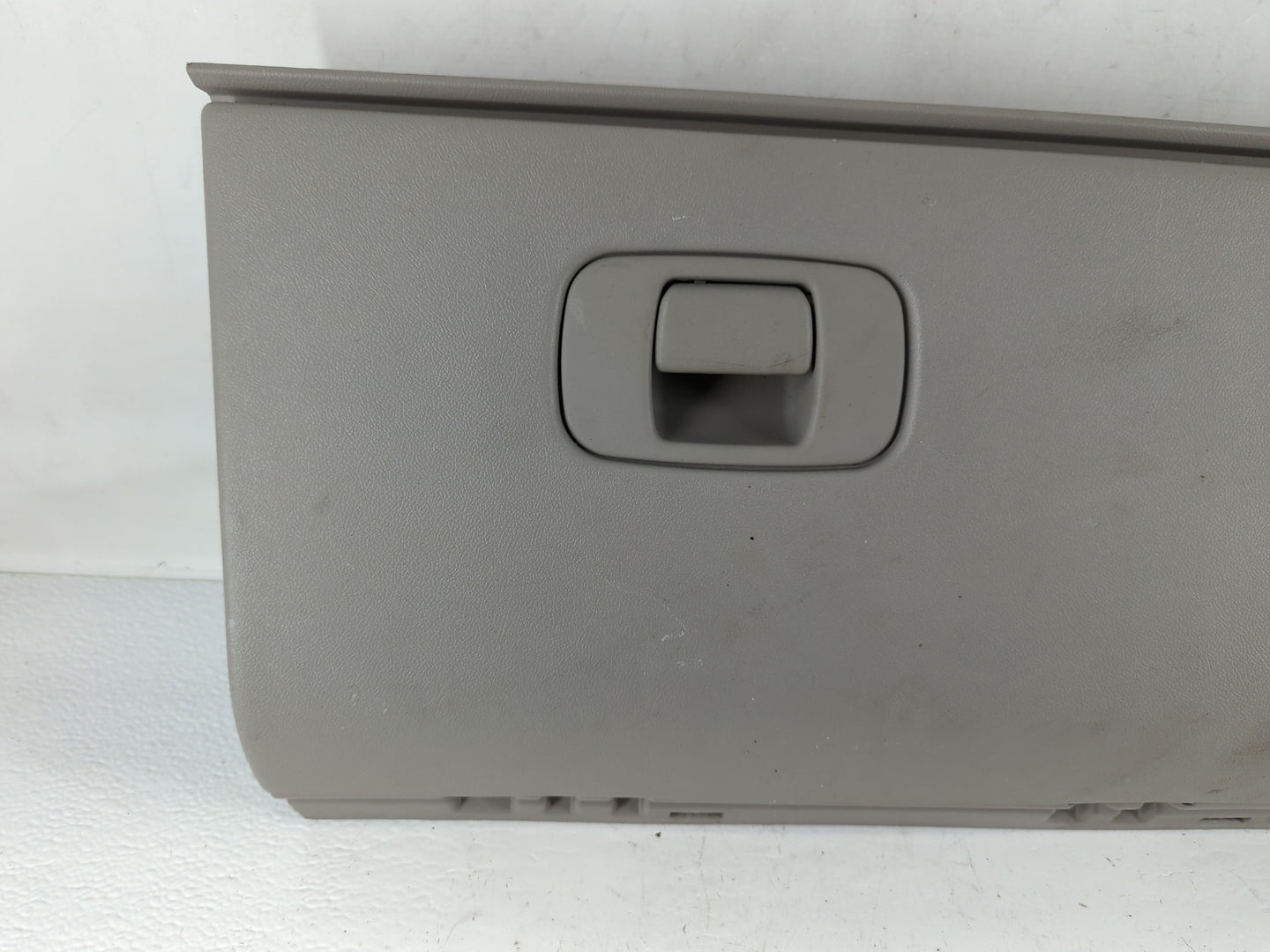 2004 Chevrolet Malibu Passenger Glove Box Door Storage Compartment - Oemusedautoparts1.com