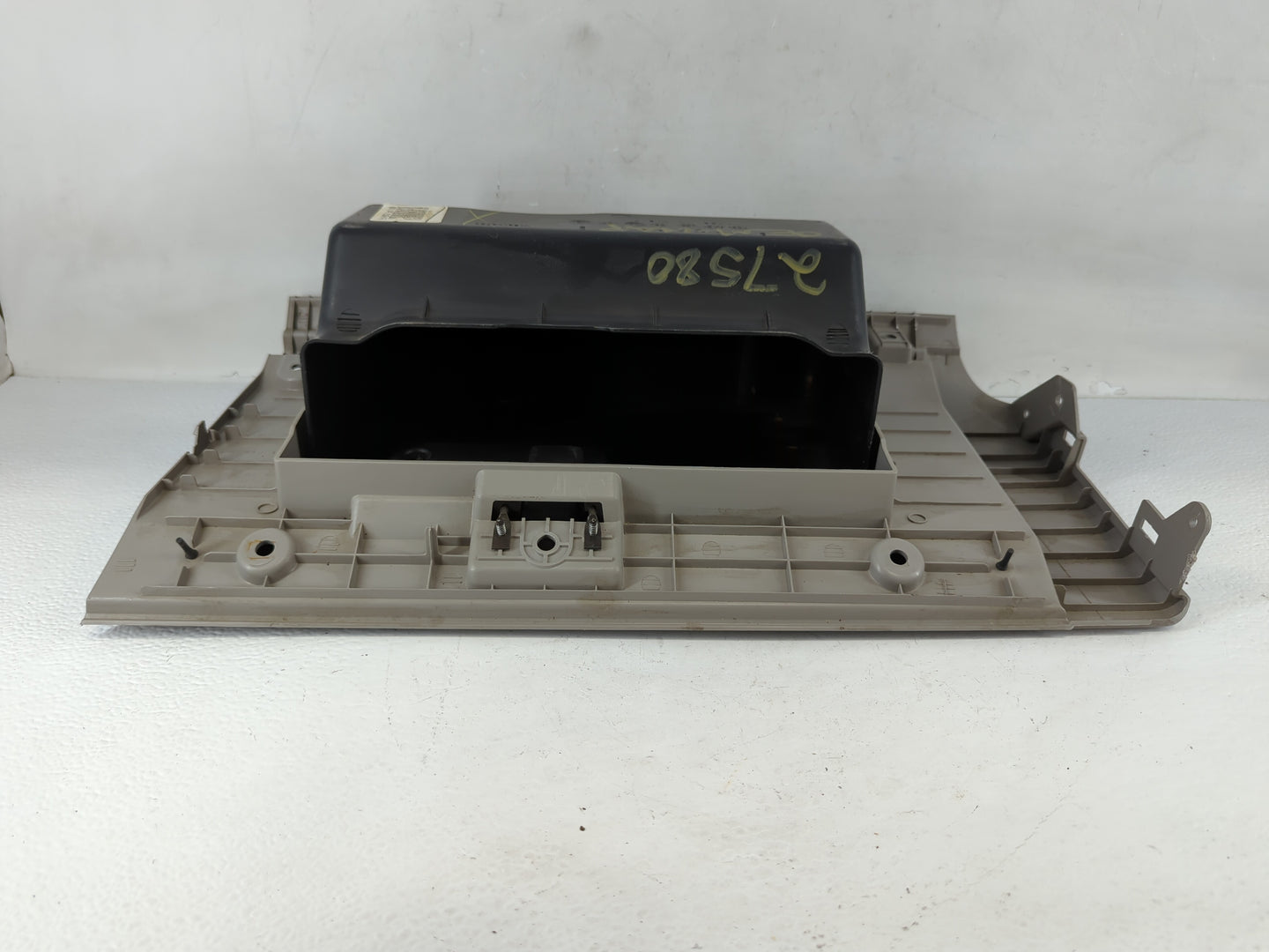 2004 Chevrolet Malibu Passenger Glove Box Door Storage Compartment - Oemusedautoparts1.com