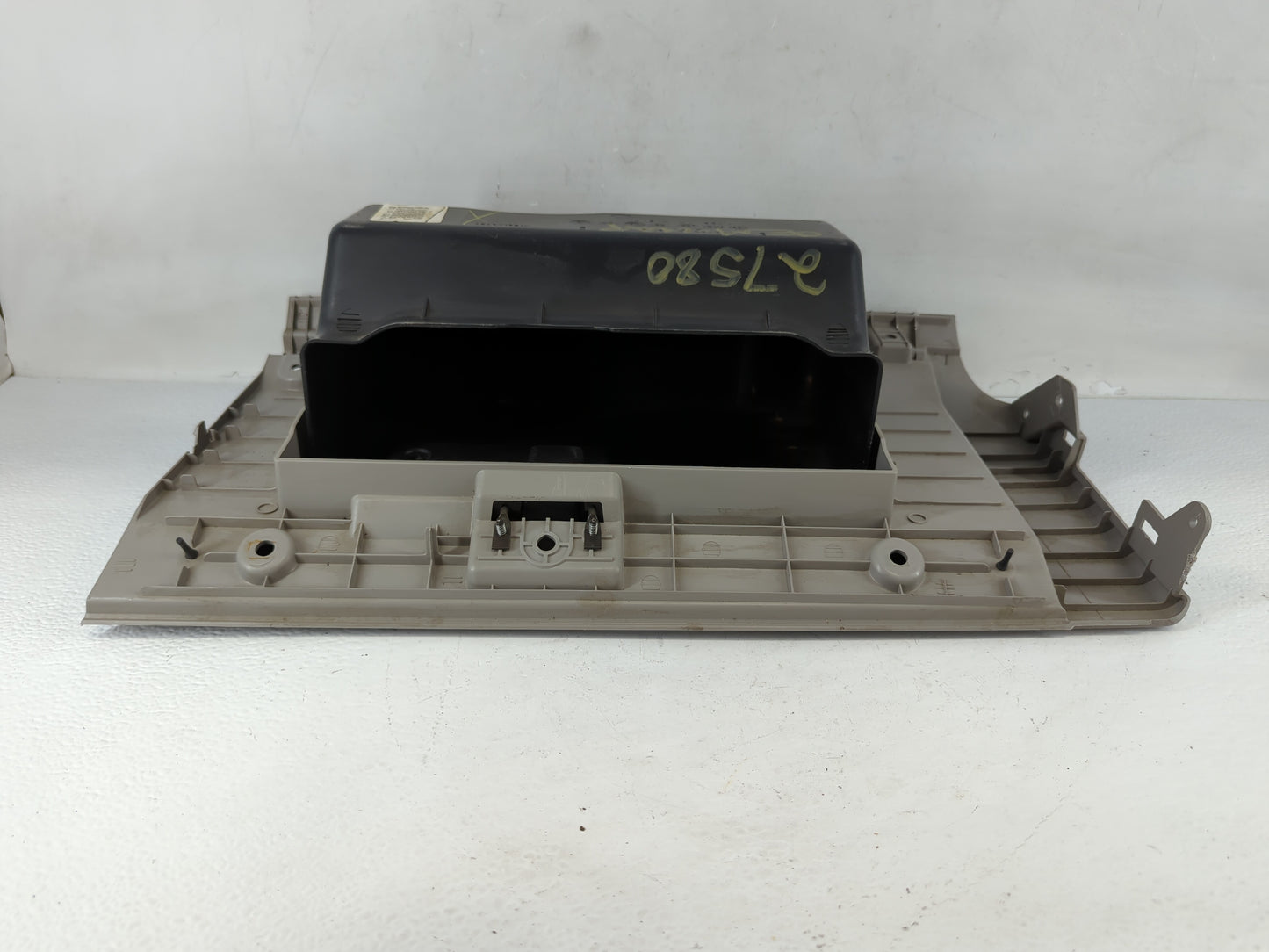 2004 Chevrolet Malibu Passenger Glove Box Door Storage Compartment - Oemusedautoparts1.com