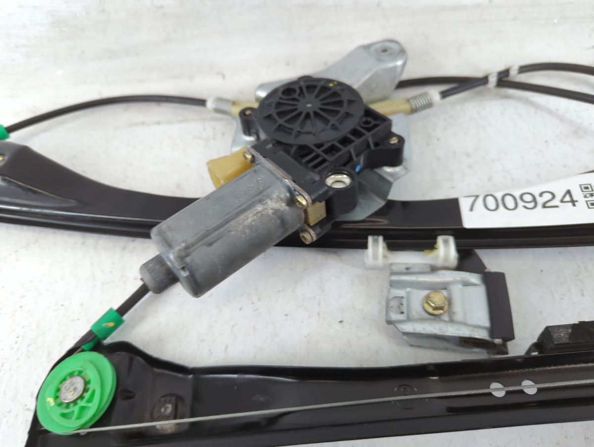 2004-2005 Chevrolet Malibu Used Driver Left Rear Window Regulator 700924 - Oemusedautoparts1.com
