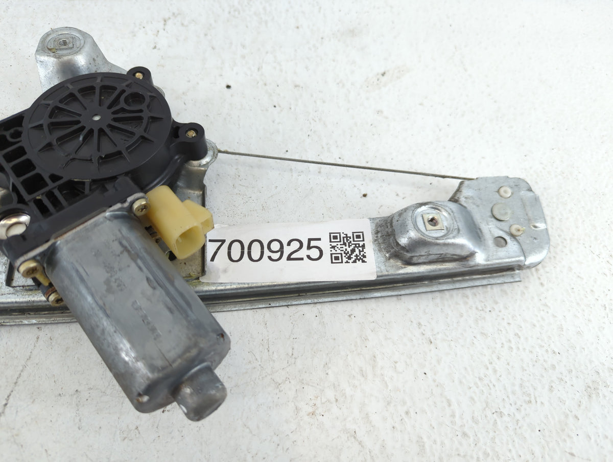 2004-2005 Chevrolet Malibu Used Driver Left Rear Window Regulator - Oemusedautoparts1.com
