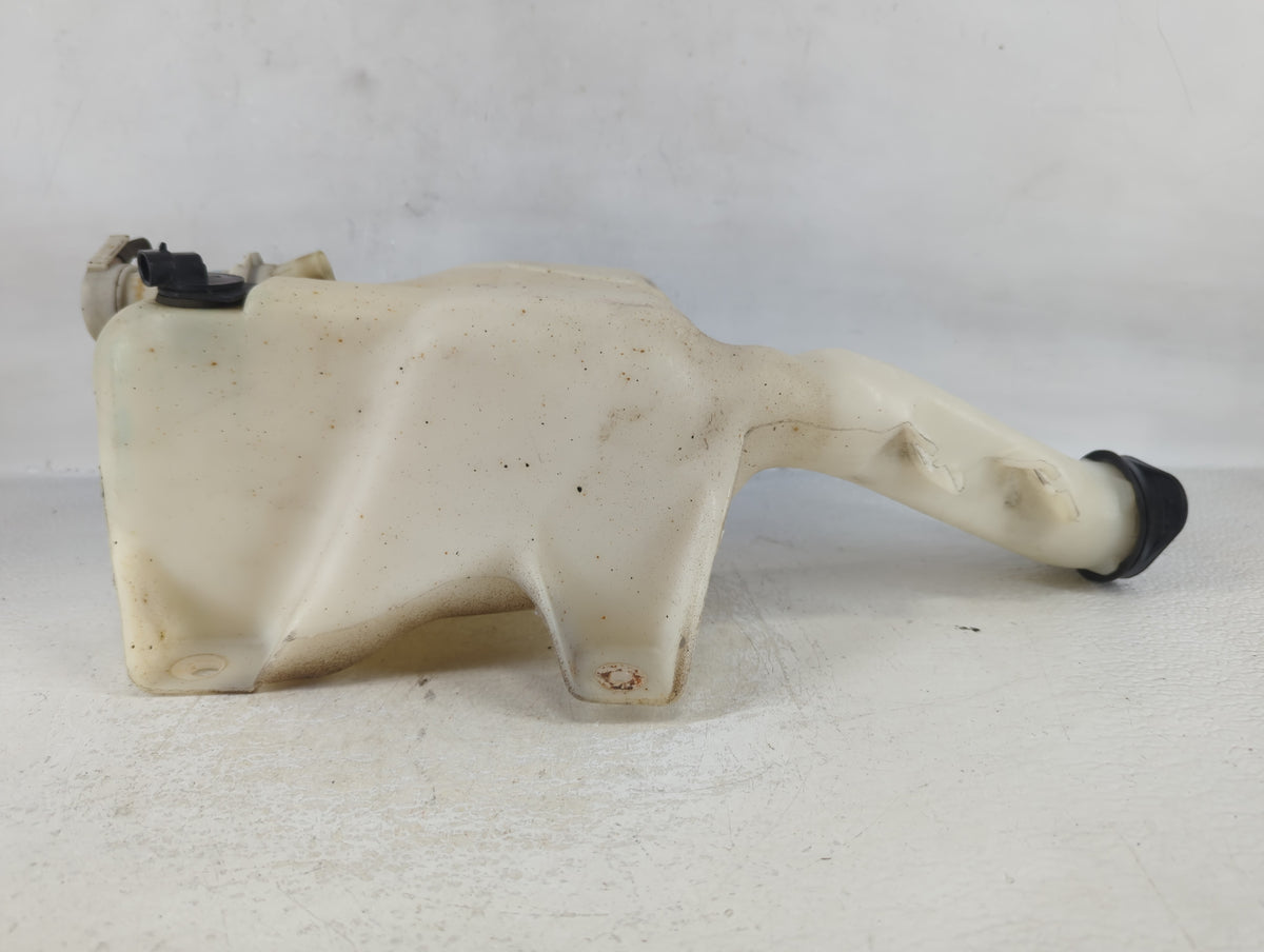 2004 Chevrolet Malibu Radiator Coolant Overflow Expansion Tank Bottle 701060 - Oemusedautoparts1.com