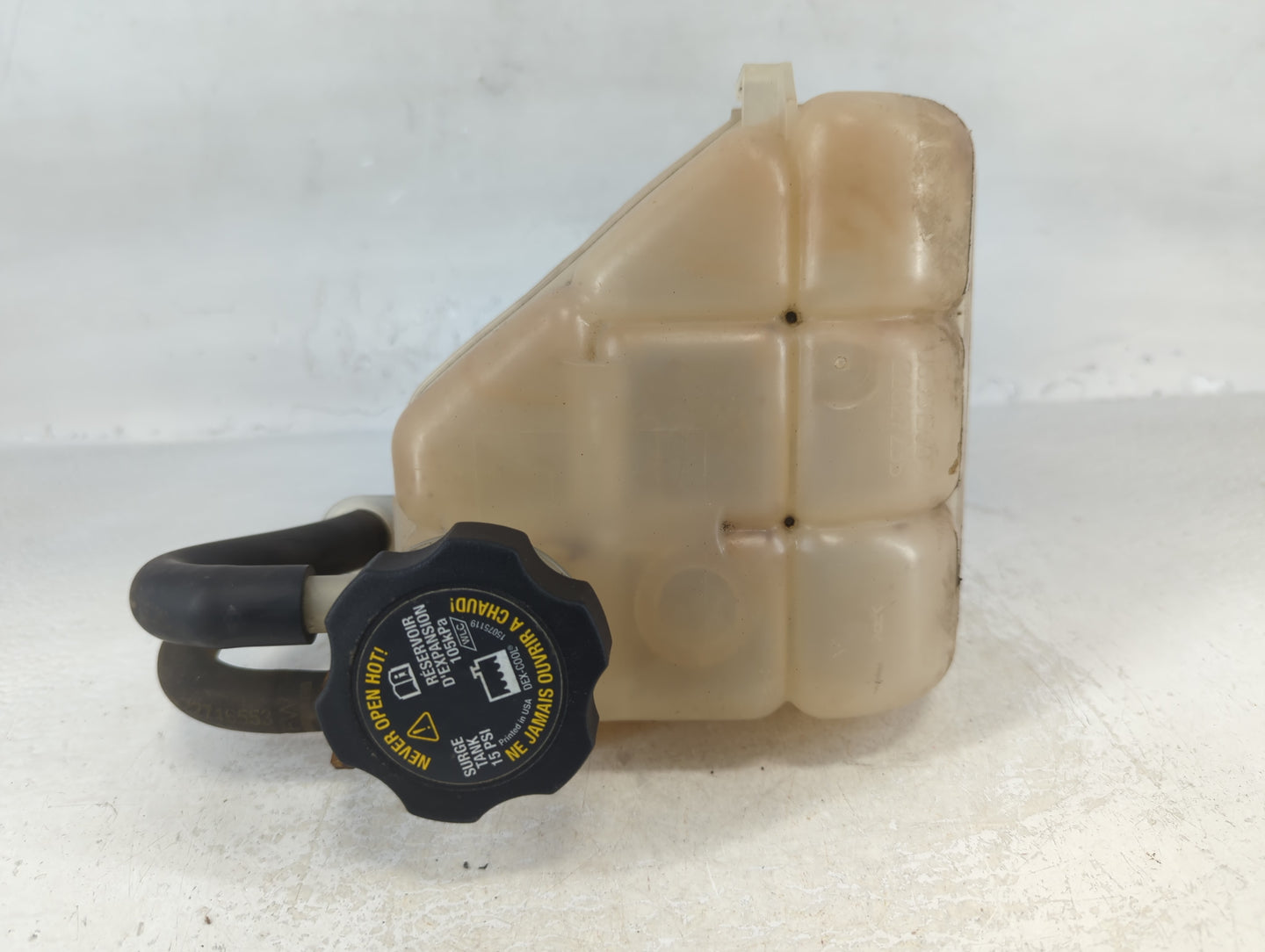 2004 Chevrolet Malibu Radiator Coolant Overflow Expansion Tank Bottle - Oemusedautoparts1.com