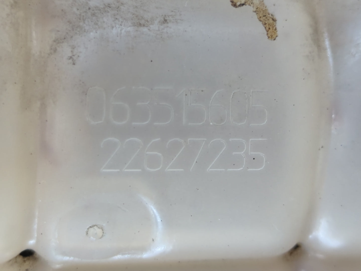 2004 Chevrolet Malibu Radiator Coolant Overflow Expansion Tank Bottle - Oemusedautoparts1.com