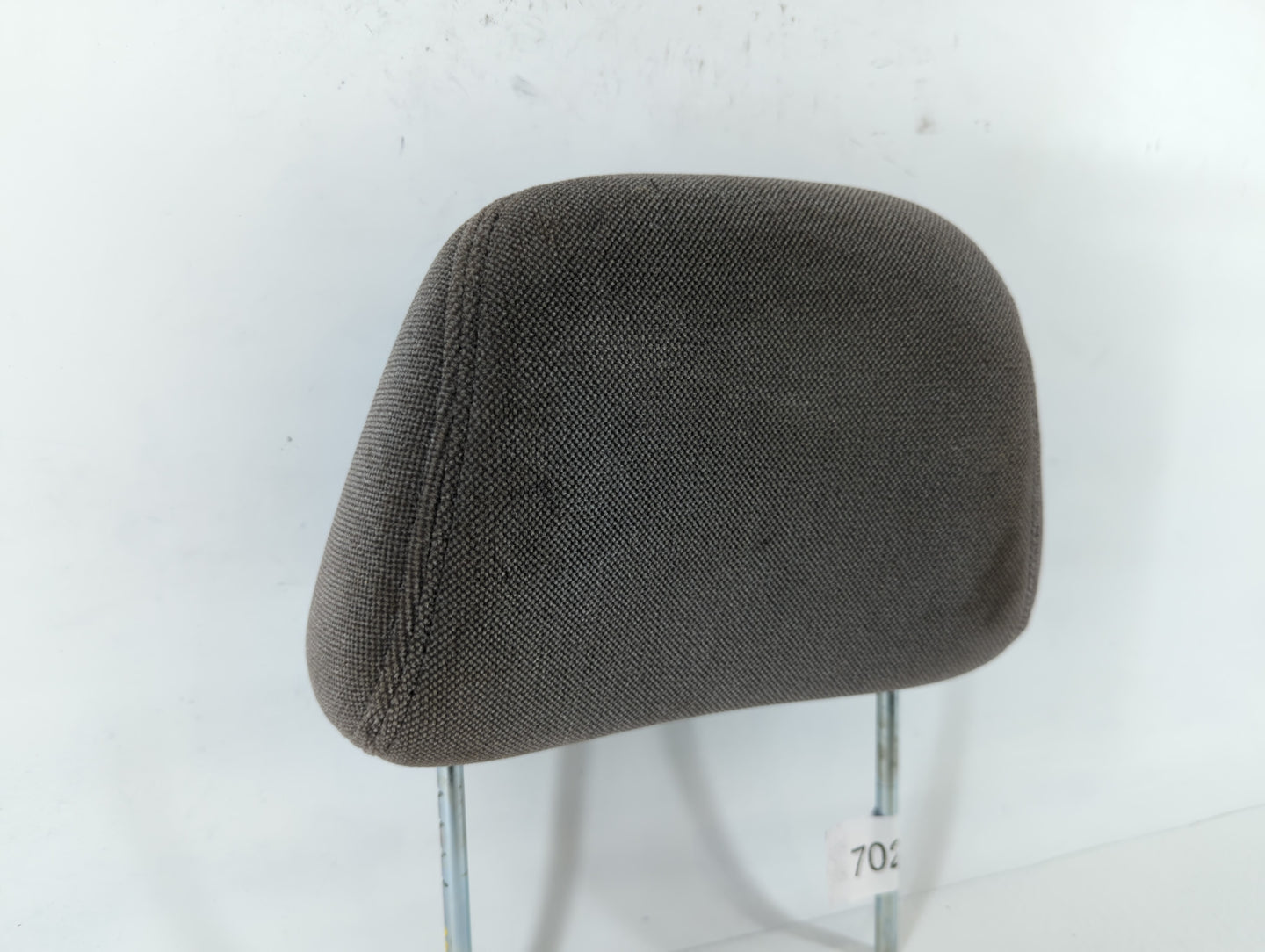 2002-2005 Chevrolet Malibu Headrest Head Rest Front Driver Passenger Seat Fits Fits 2002 2003 2004 2005 OEM Used Auto Parts 