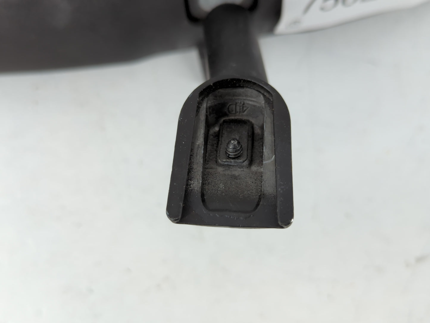 1997-2012 Chevrolet Malibu Interior Rear View Mirror Replacement OEM P/N:E8011083 Fits OEM Used Auto Parts - Oemusedautopart