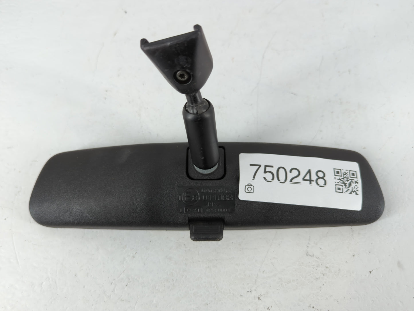 1997-2012 Chevrolet Malibu Interior Rear View Mirror Replacement OEM P/N:E8011083 Fits OEM Used Auto Parts - Oemusedautopart