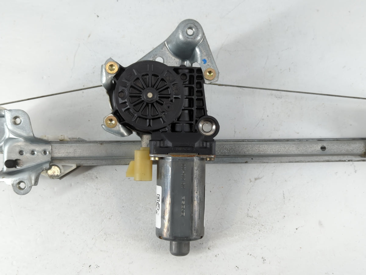 1997-2005 Chevrolet Malibu Used Window Regulator Right Passenger Rear - Oemusedautoparts1.com