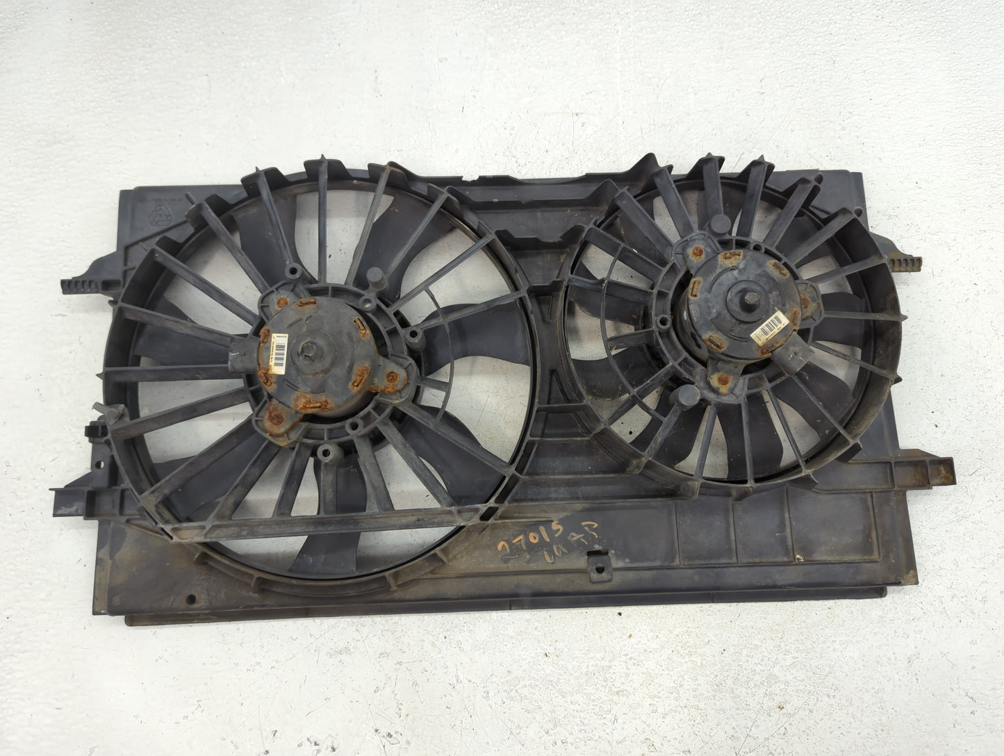 2004-2012 Chevrolet Malibu Left Radiator Fan Motor Assembly - Oemusedautoparts1.com