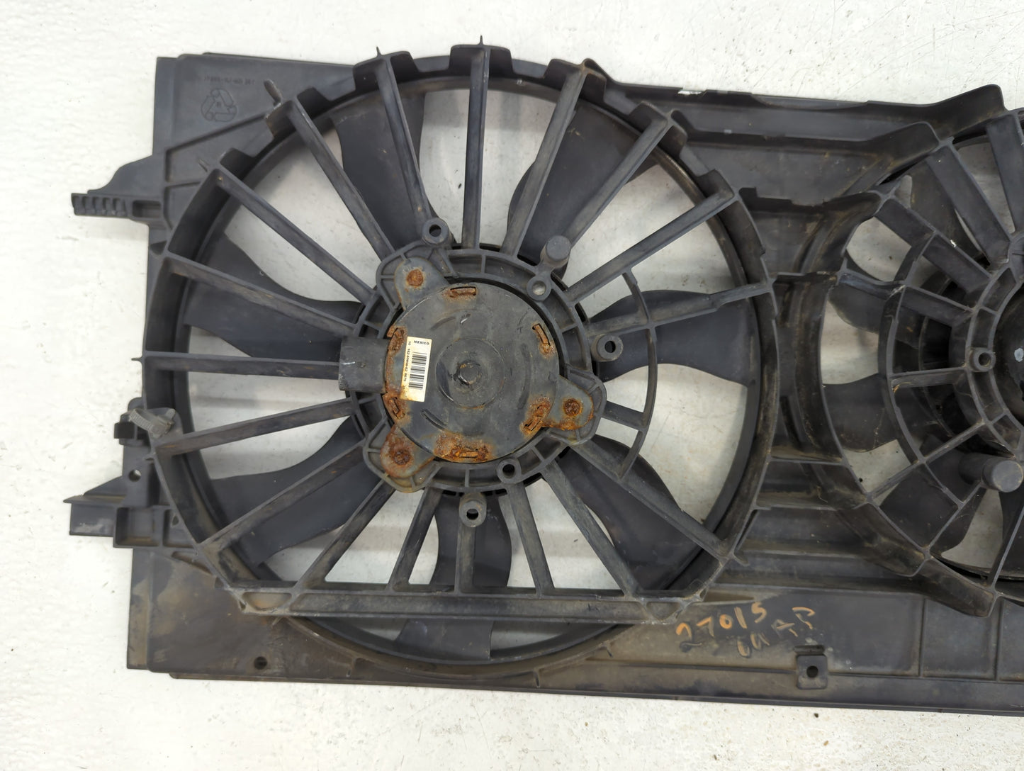 2004-2012 Chevrolet Malibu Left Radiator Fan Motor Assembly - Oemusedautoparts1.com