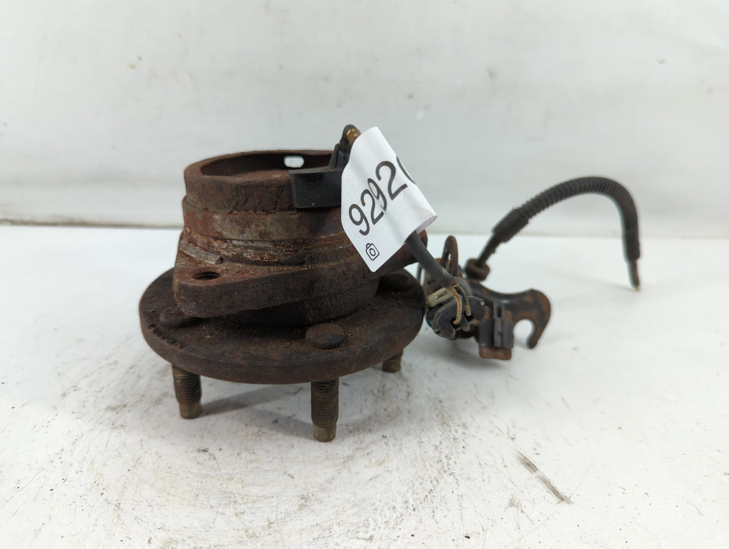 2004-2011 Chevrolet Malibu Driver Front Wheel Hub Oem - Oemusedautoparts1.com