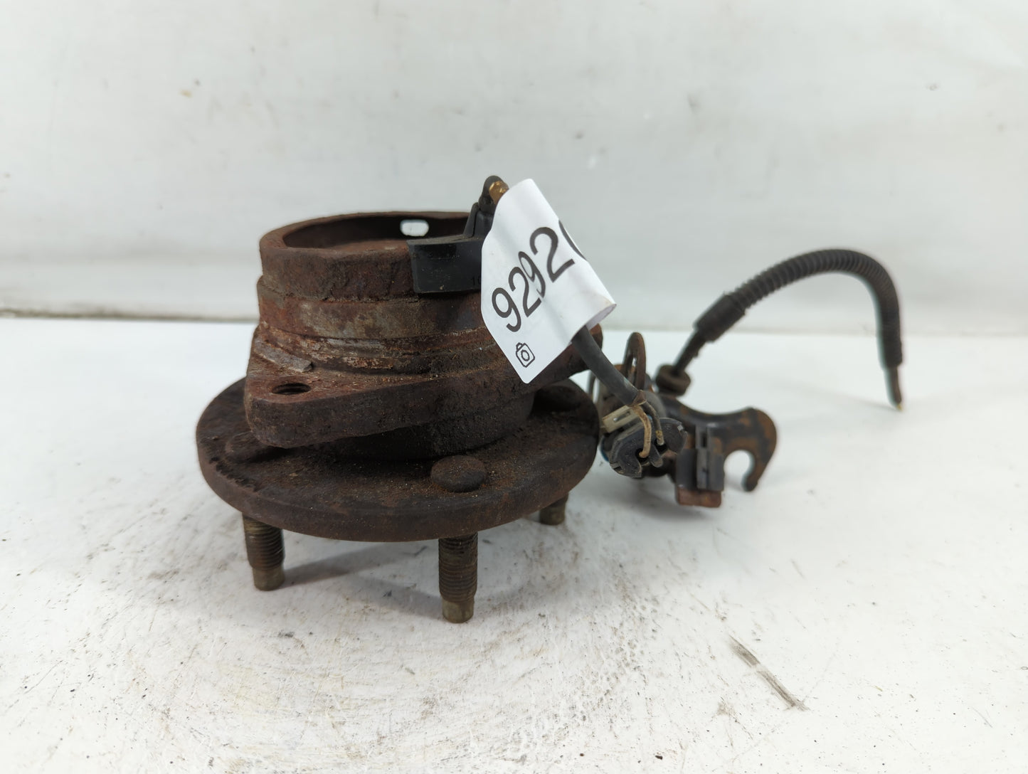 2004-2011 Chevrolet Malibu Driver Front Wheel Hub Oem - Oemusedautoparts1.com
