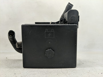 2004 Chevrolet Malibu Limited Fusebox Fuse Box Panel Relay Module P/N:15401191 Fits Fits 2000 2001 2002 2003 2005 OEM Used A
