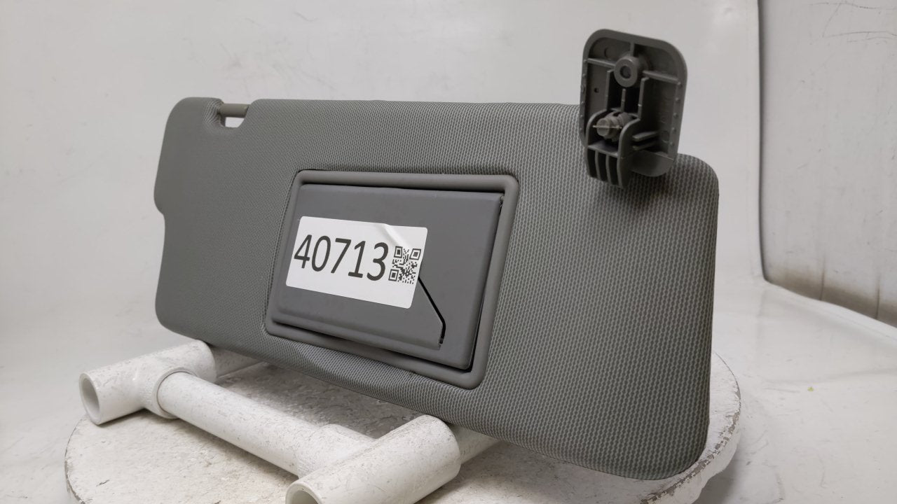2004 Chevrolet Optra Sun Visor Shade Replacement Passenger Right Mirror Fits OEM Used Auto Parts - Oemusedautoparts1.com