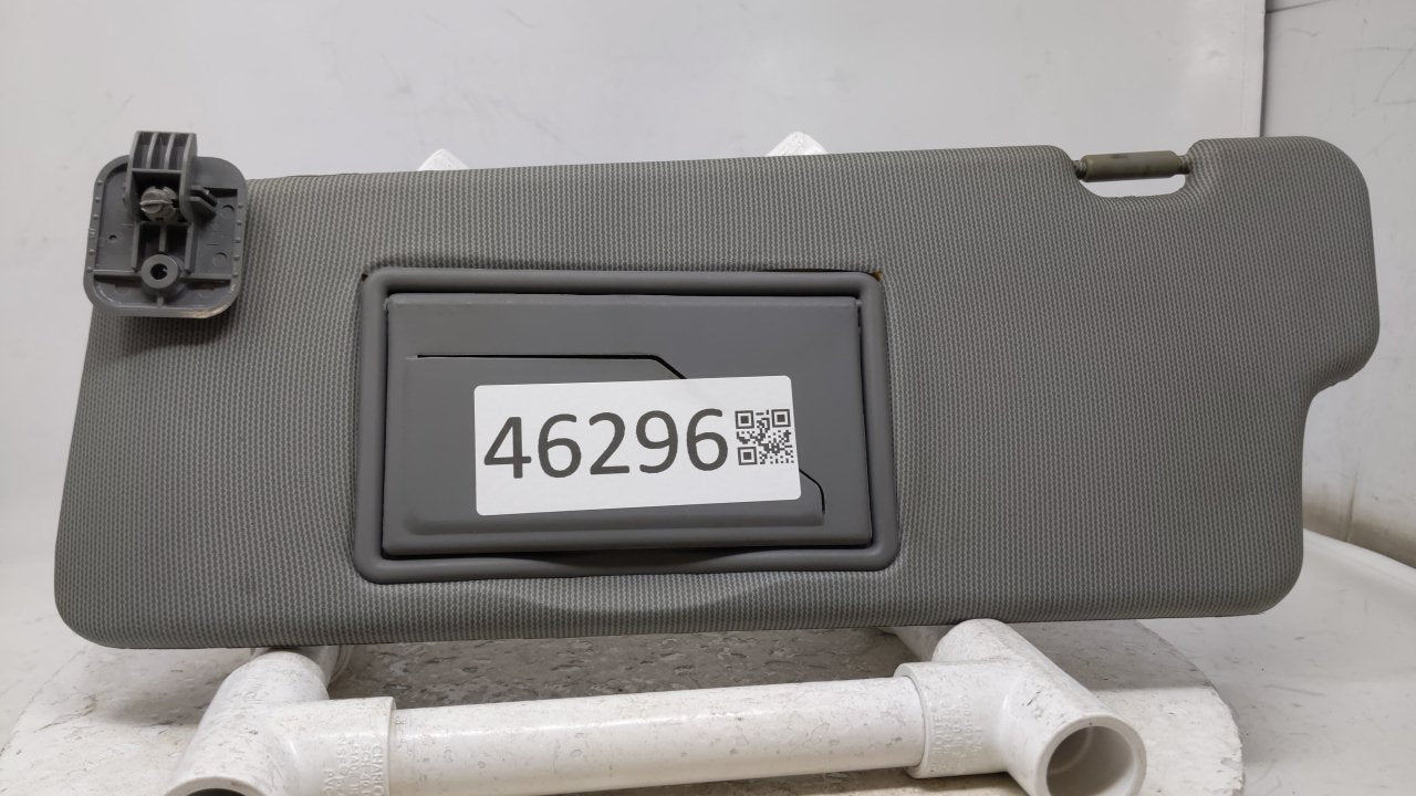 2004 Chevrolet Optra Sun Visor Shade Replacement Driver Left Mirror Fits OEM Used Auto Parts - Oemusedautoparts1.com