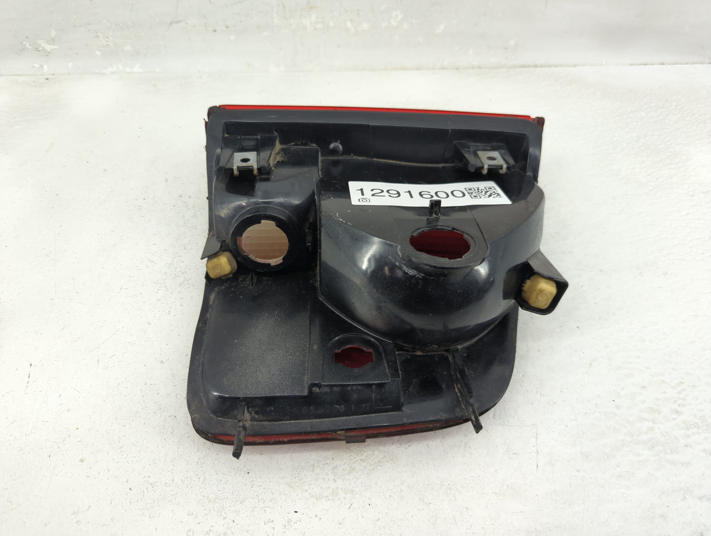 2004 Chevrolet S10 Tail Light Assembly Driver Left OEM P/N:16516093 Fits Fits 1995 1996 1997 1998 1999 2000 2001 2002 2003 2