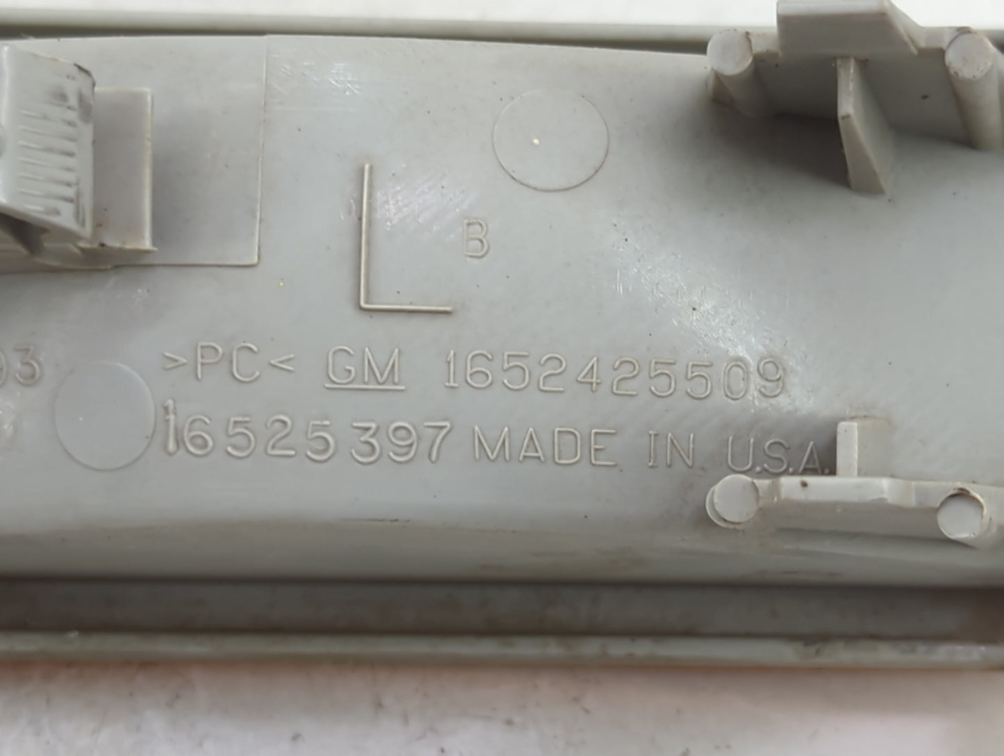 1998-2004 Chevrolet S10 Driver Left Oem Fog Light Lamp - Oemusedautoparts1.com