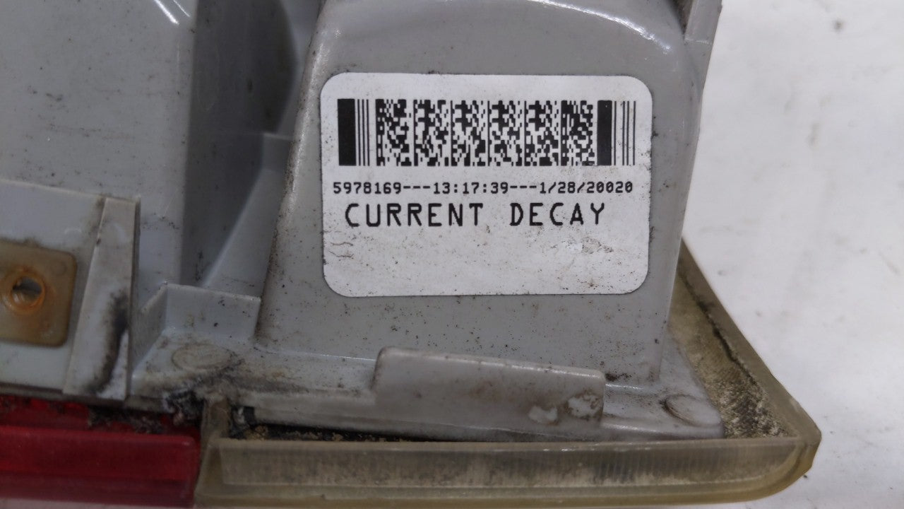 2004 Chevrolet S10 Tail Light Assembly Driver Left OEM P/N:16518499 15113579 Fits OEM Used Auto Parts - Oemusedautoparts1.co