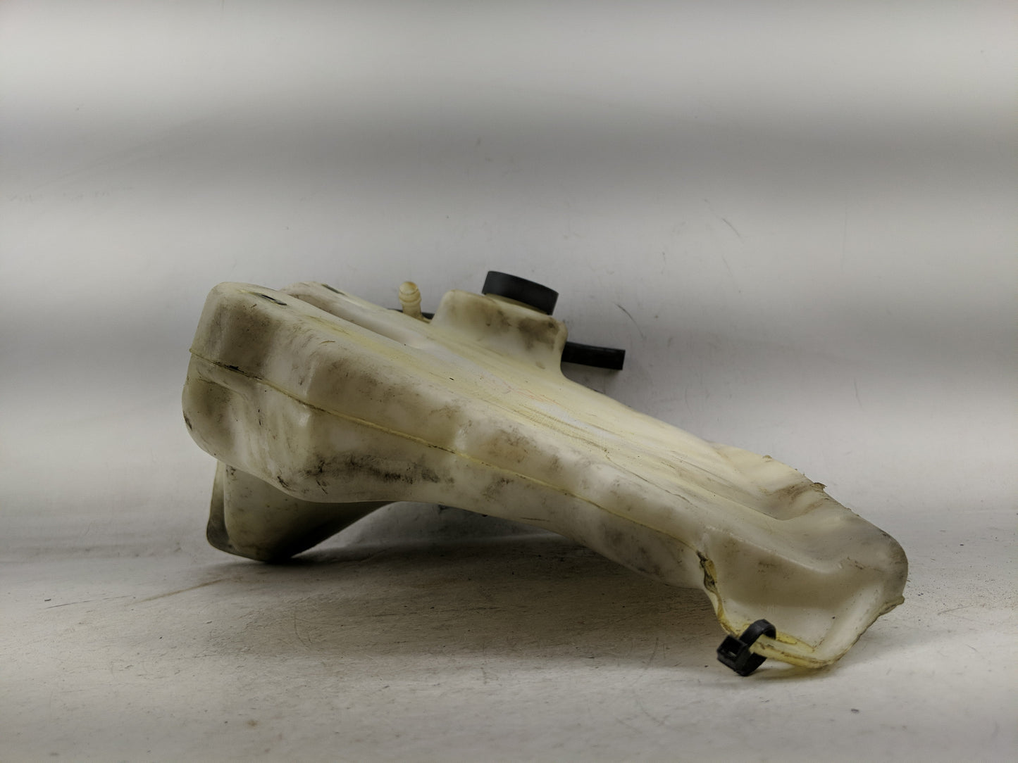 Chevrolet S10 Blazer Radiator Coolant Overflow Expansion Tank Bottle - Oemusedautoparts1.com